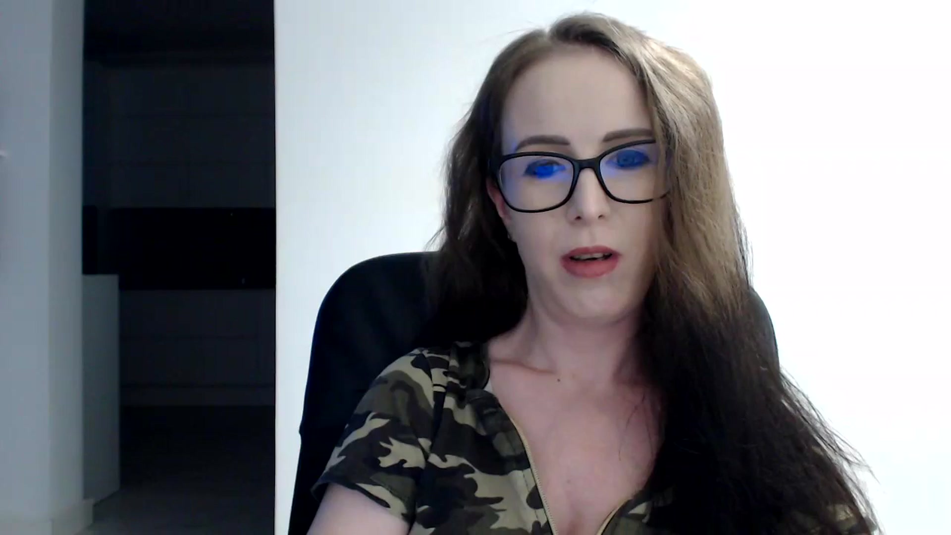 Gallery image thumbnail from Alexys23's myfreecams stream on, 07/21/2024, 03:06 image 7 of 20