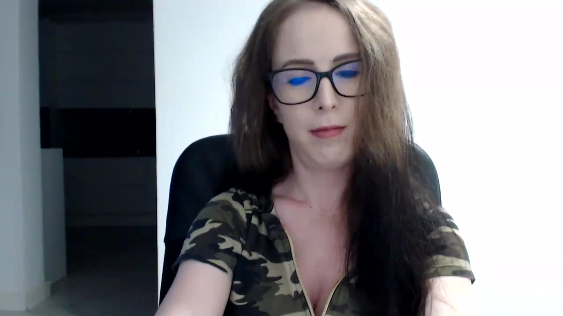Gallery image thumbnail from Alexys23's myfreecams stream on, 07/21/2024, 03:06 image 10 of 20