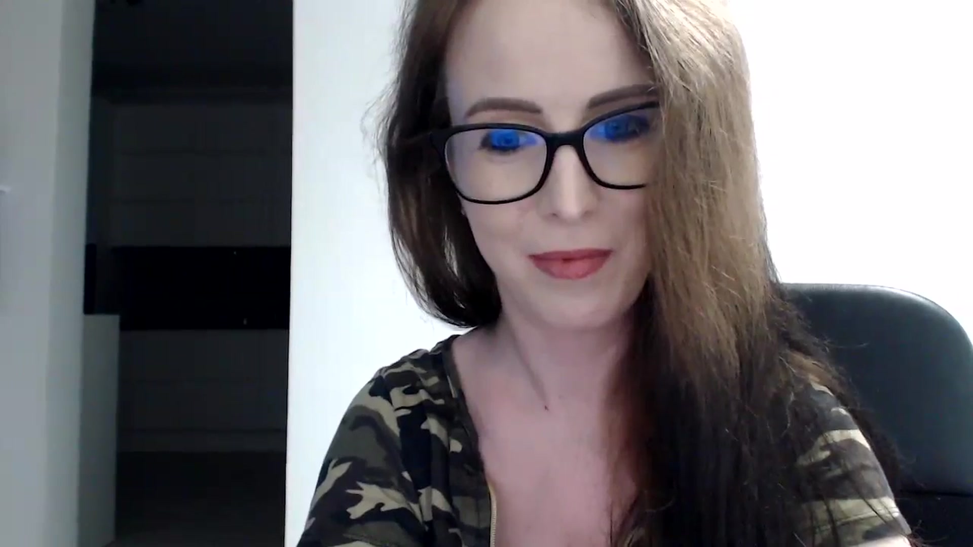 Gallery image thumbnail from Alexys23's myfreecams stream on, 07/21/2024, 03:41 image 17 of 20