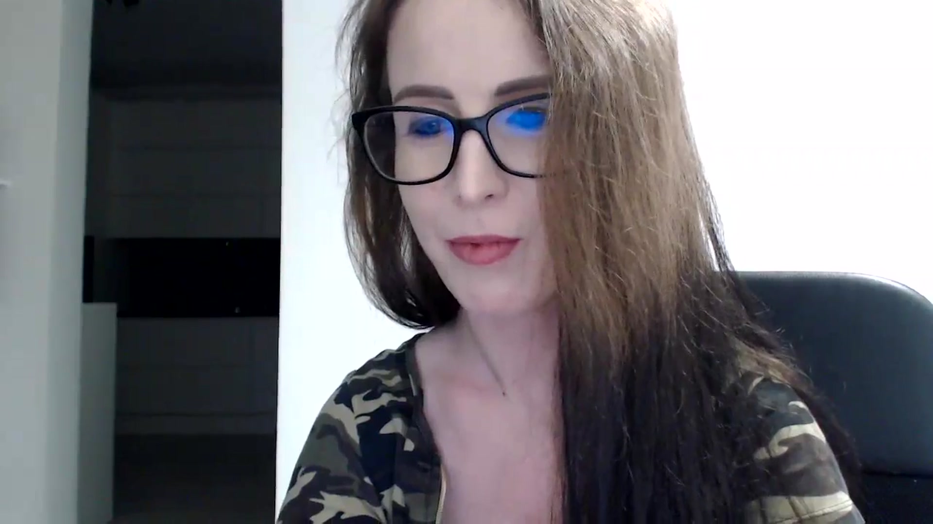 Gallery image thumbnail from Alexys23's myfreecams stream on, 07/21/2024, 03:41 image 18 of 20