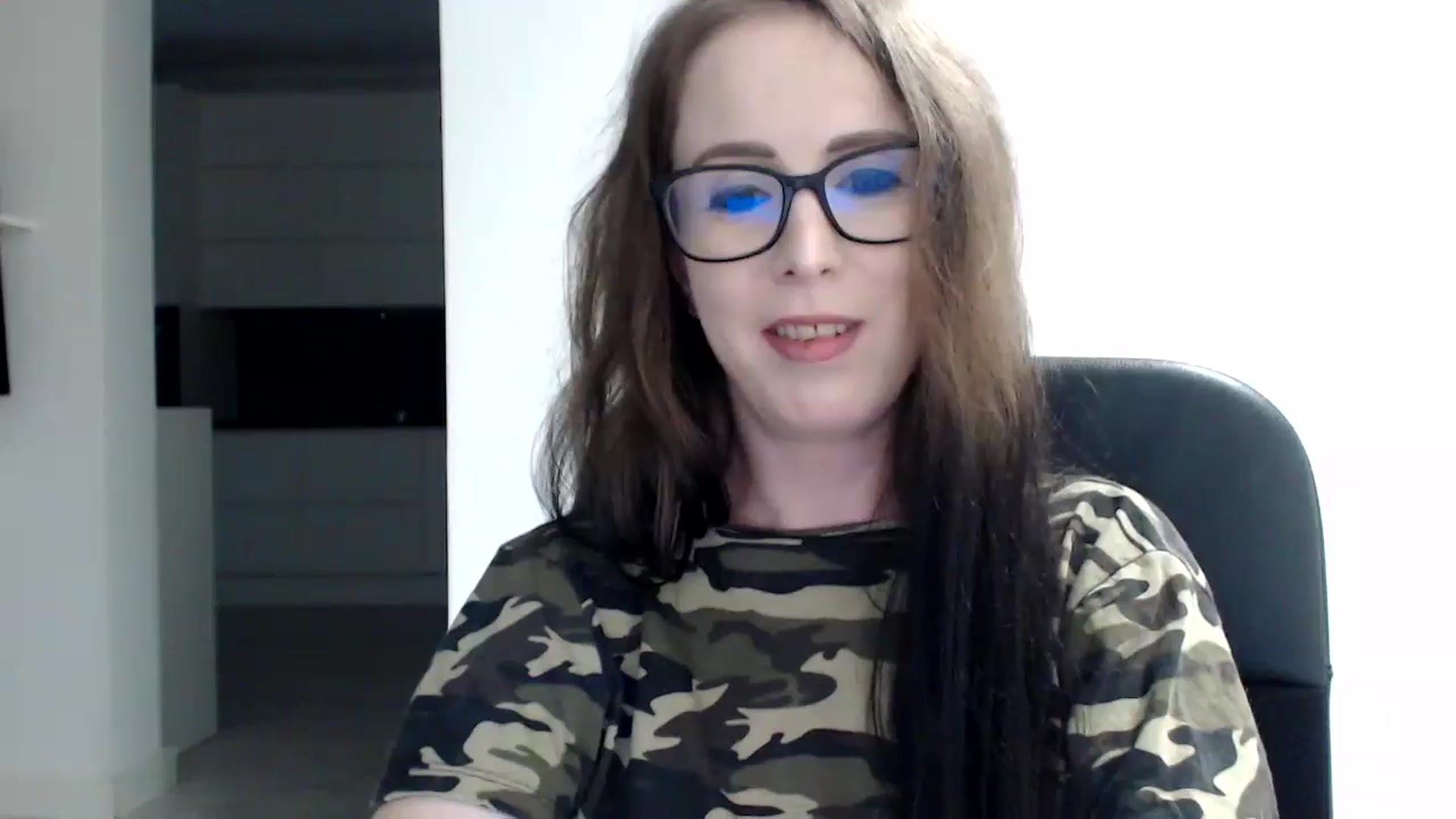 Gallery image thumbnail from Alexys23's myfreecams stream on, 07/21/2024, 05:59 image 1 of 20