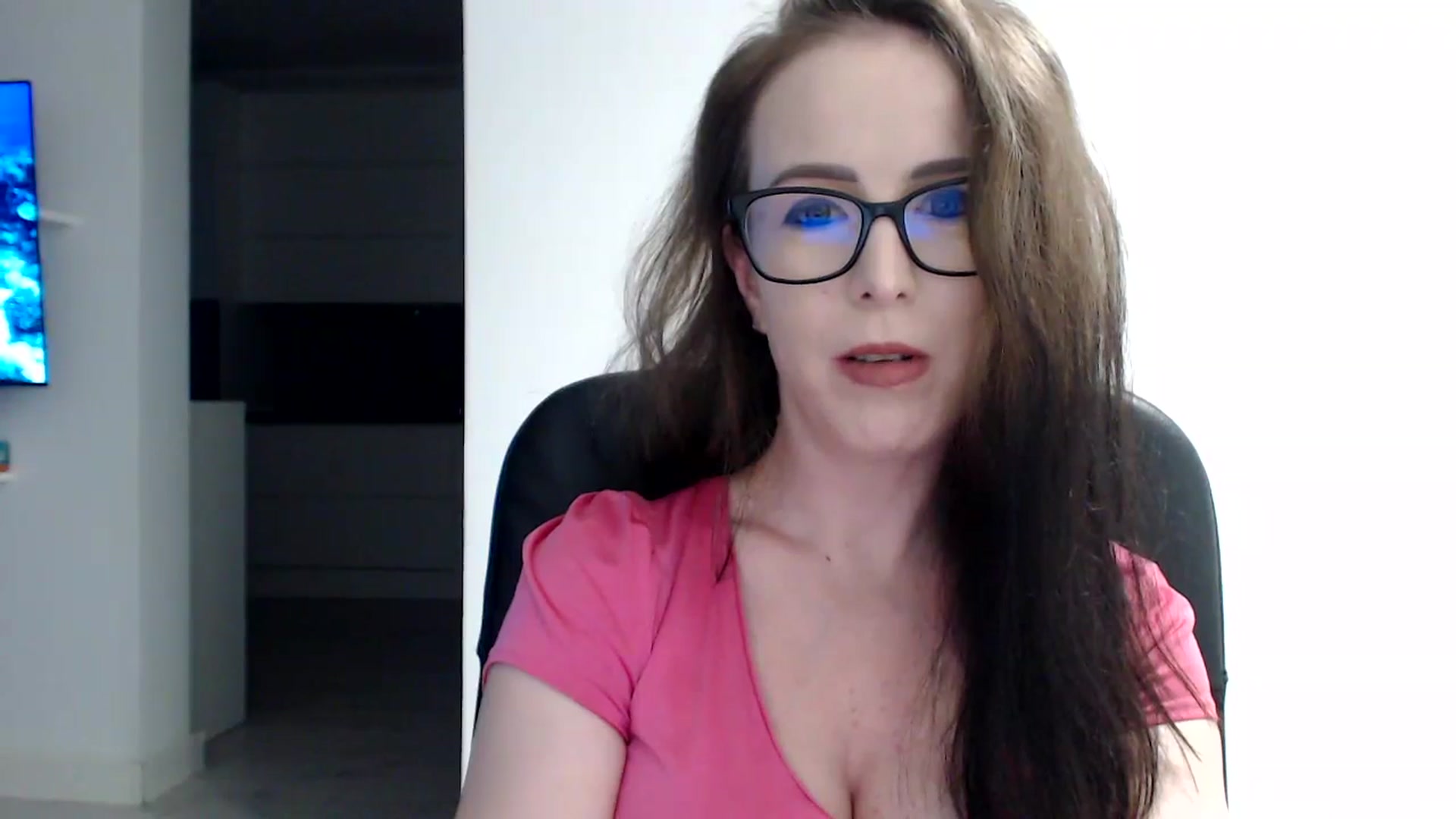 Gallery image thumbnail from Alexys23's myfreecams stream on, 07/28/2024, 24:51 image 10 of 20