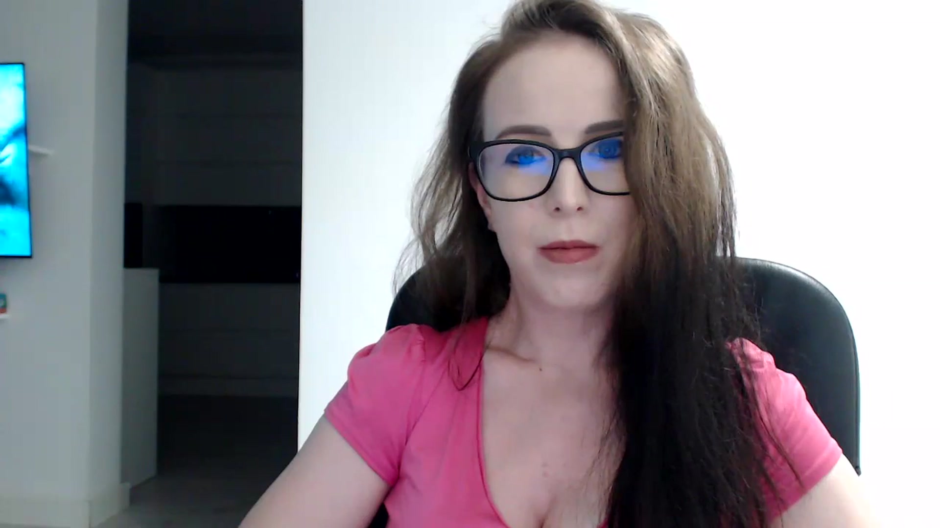 Gallery image thumbnail from Alexys23's myfreecams stream on, 07/28/2024, 24:51 image 8 of 20