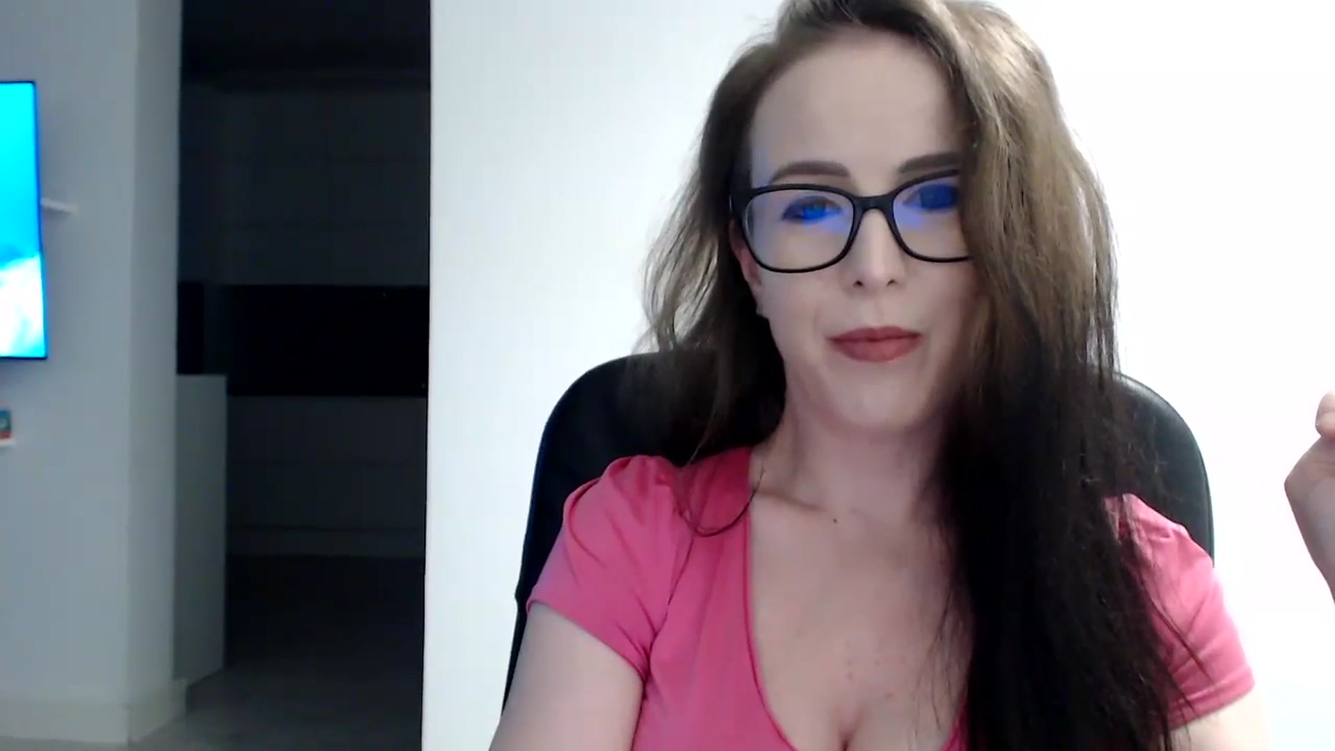 Gallery image thumbnail from Alexys23's myfreecams stream on, 07/28/2024, 24:51 image 3 of 20