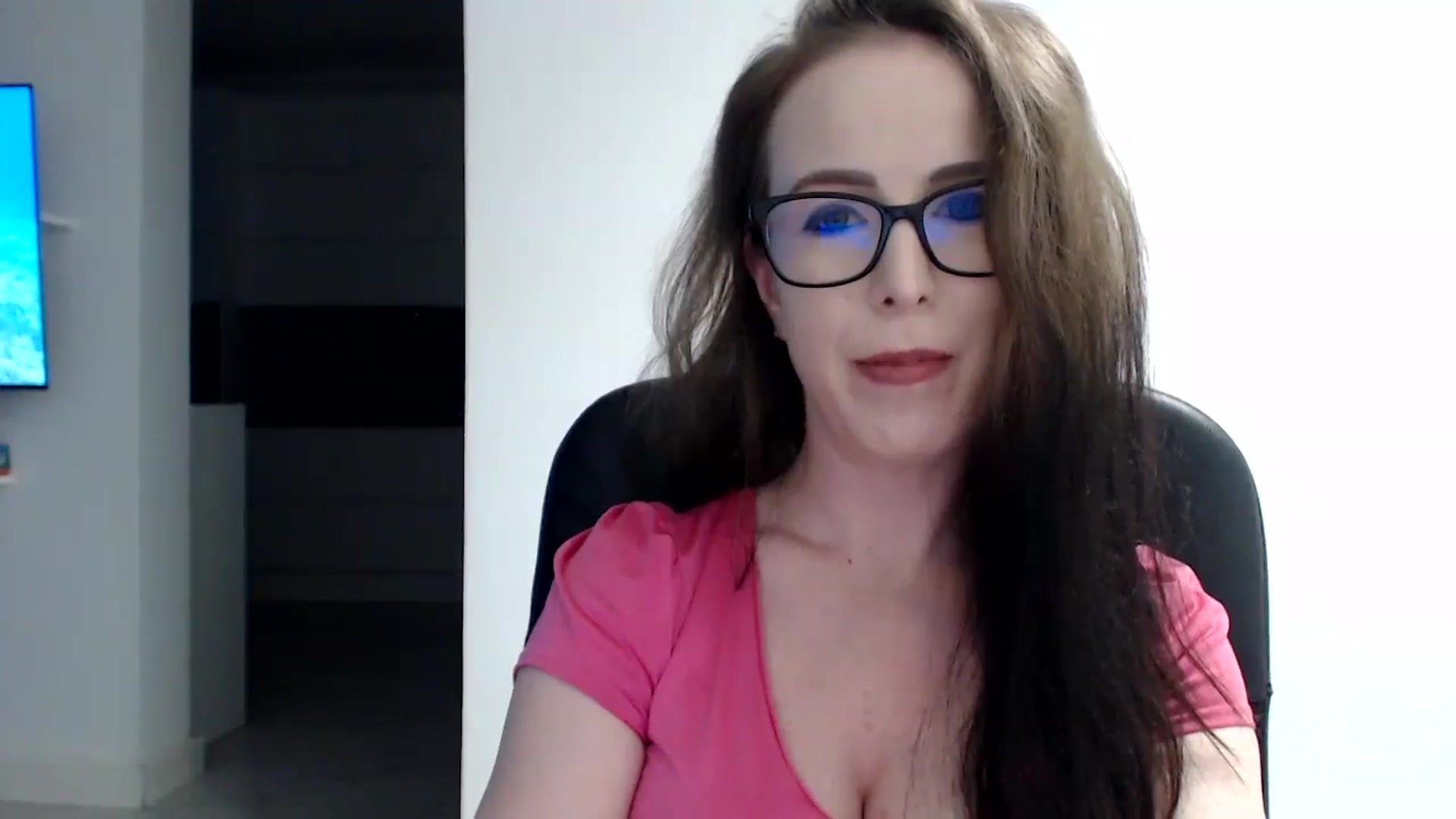Gallery image thumbnail from Alexys23's myfreecams stream on, 07/28/2024, 24:51 image 13 of 20