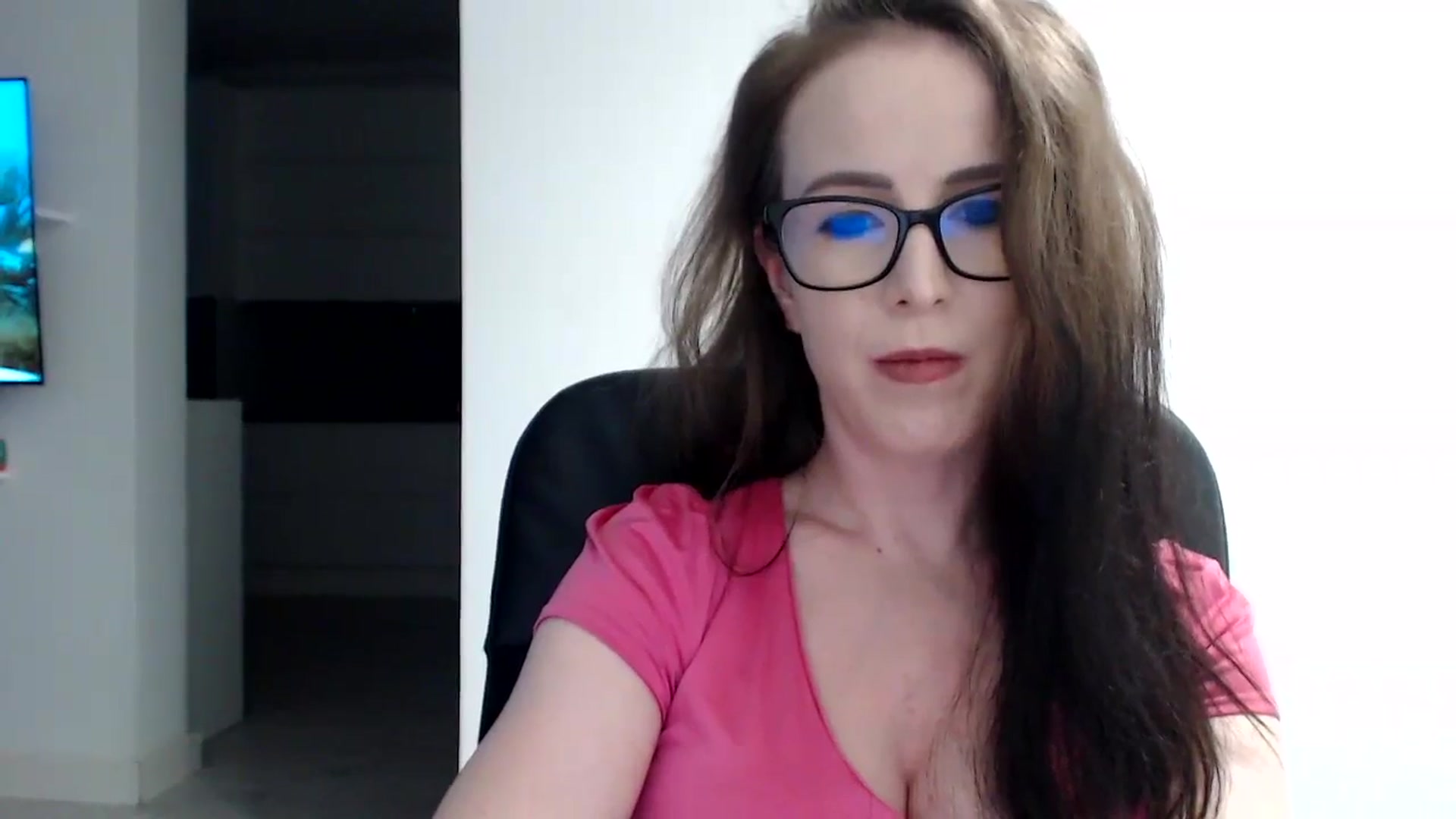 Gallery image thumbnail from Alexys23's myfreecams stream on, 07/28/2024, 24:51 image 6 of 20