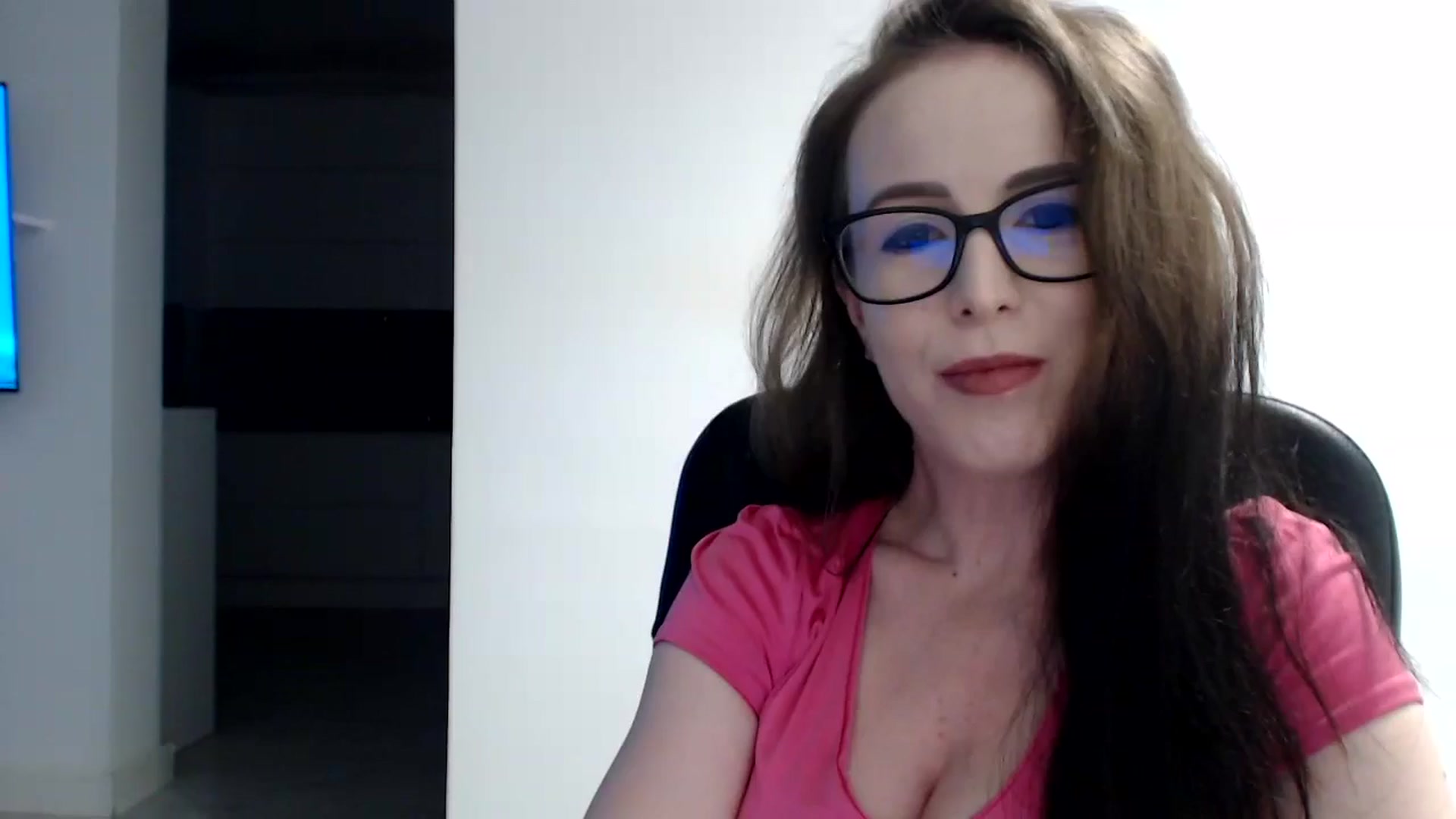 Gallery image thumbnail from Alexys23's myfreecams stream on, 07/28/2024, 24:51 image 1 of 20