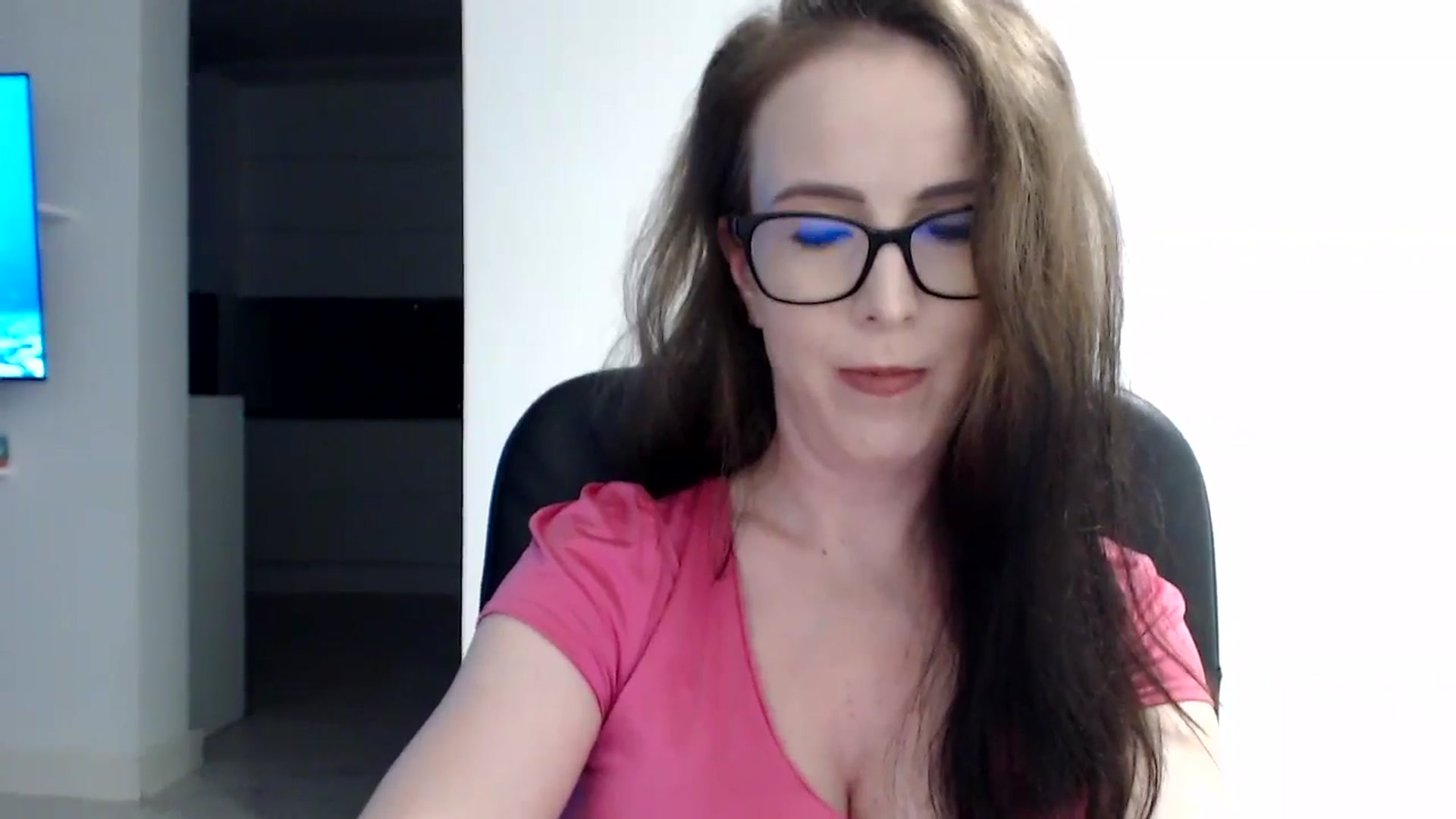 Gallery image thumbnail from Alexys23's myfreecams stream on, 07/28/2024, 24:51 image 12 of 20