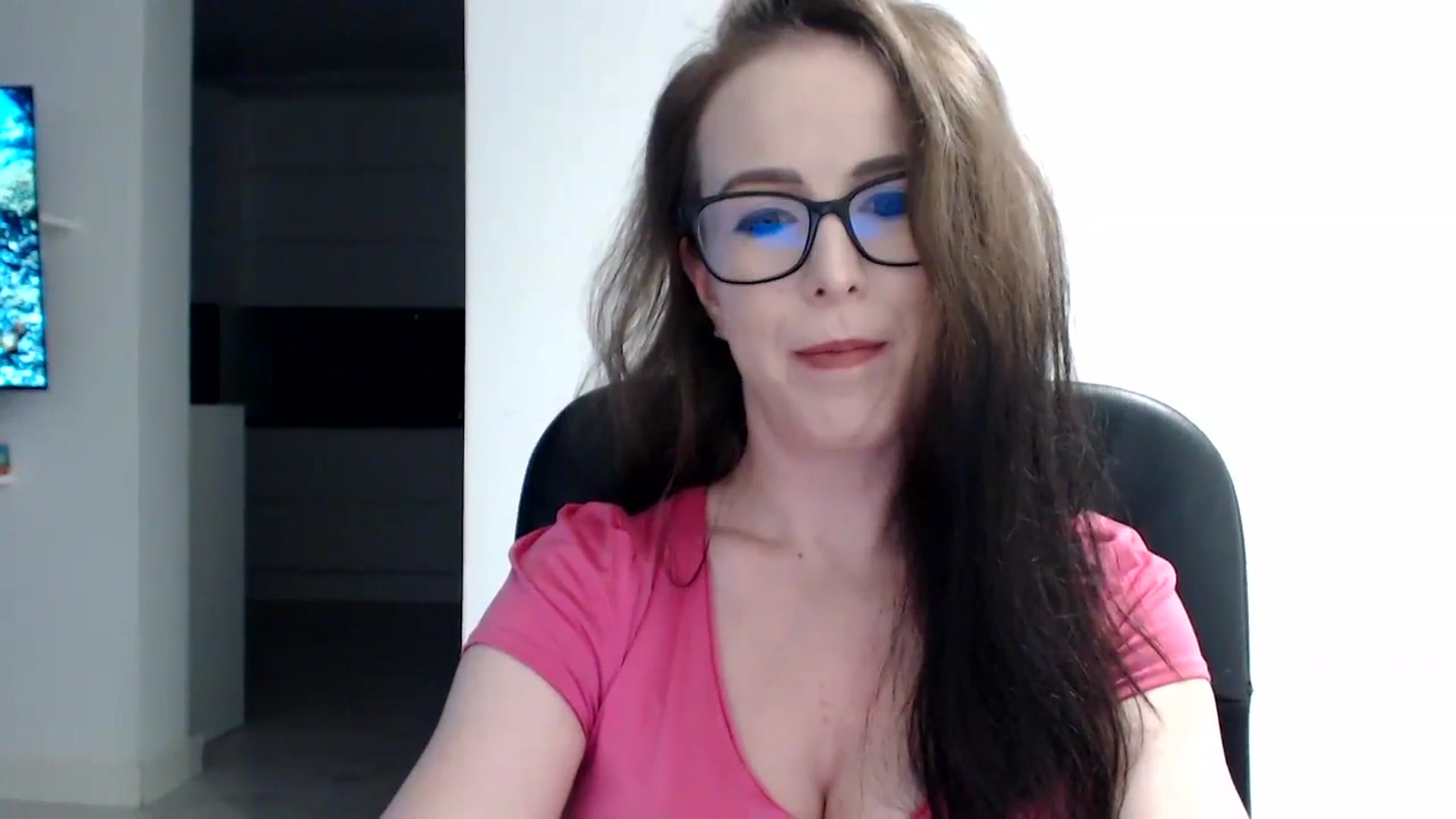 Gallery image thumbnail from Alexys23's myfreecams stream on, 07/28/2024, 24:51 image 9 of 20