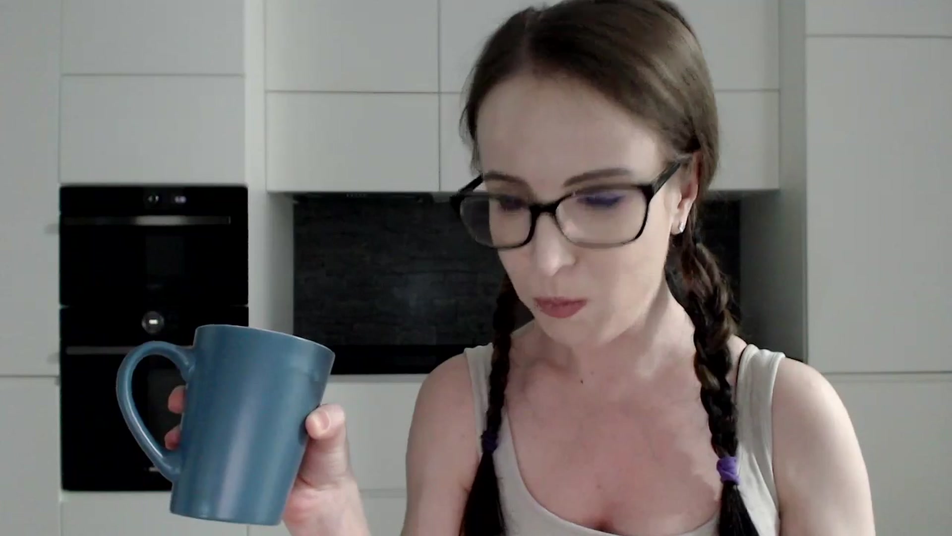 Gallery image thumbnail from Alexys23's myfreecams stream on, 08/26/2024, 03:12 image 19 of 20