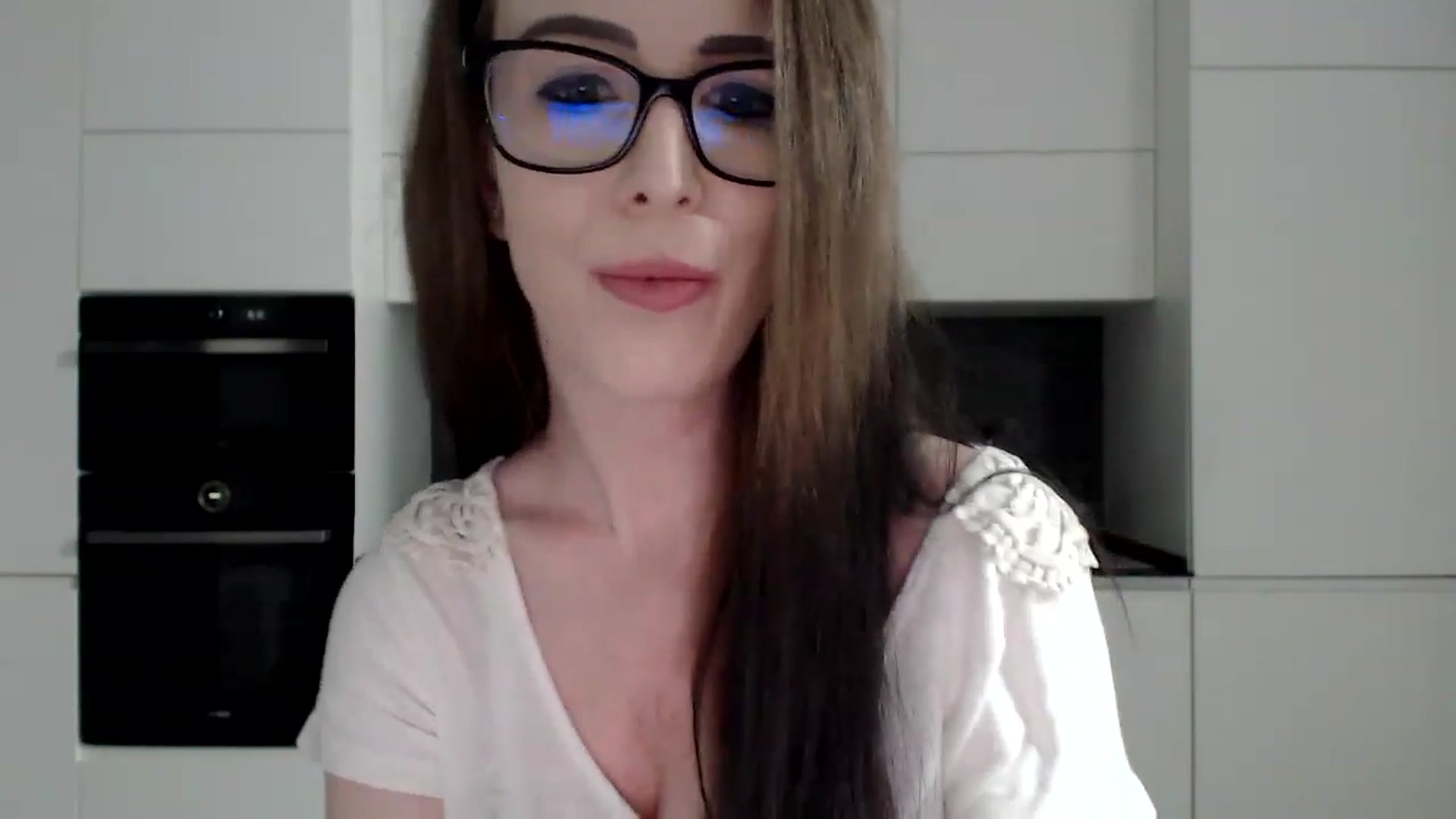 Gallery image thumbnail from Alexys23's myfreecams stream on, 09/22/2024, 01:57 image 4 of 20