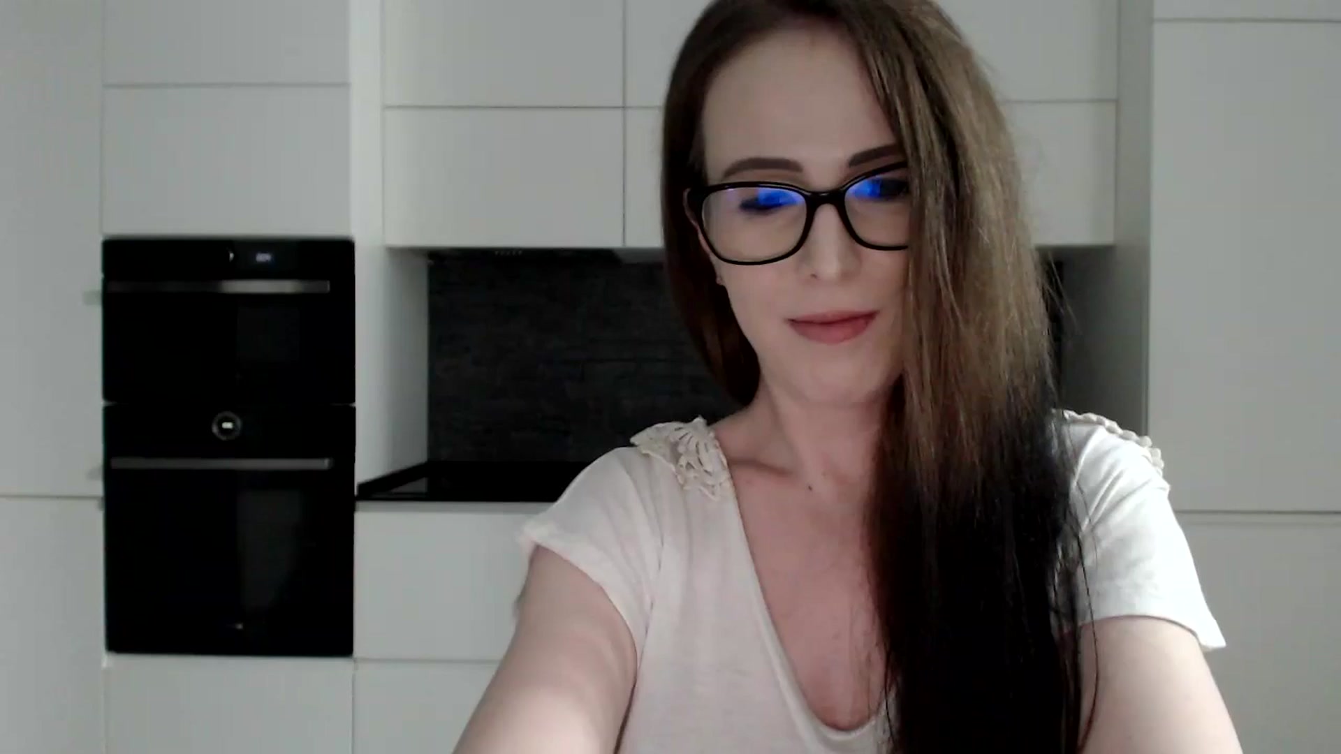 Gallery image thumbnail from Alexys23's myfreecams stream on, 09/22/2024, 05:35 image 10 of 20