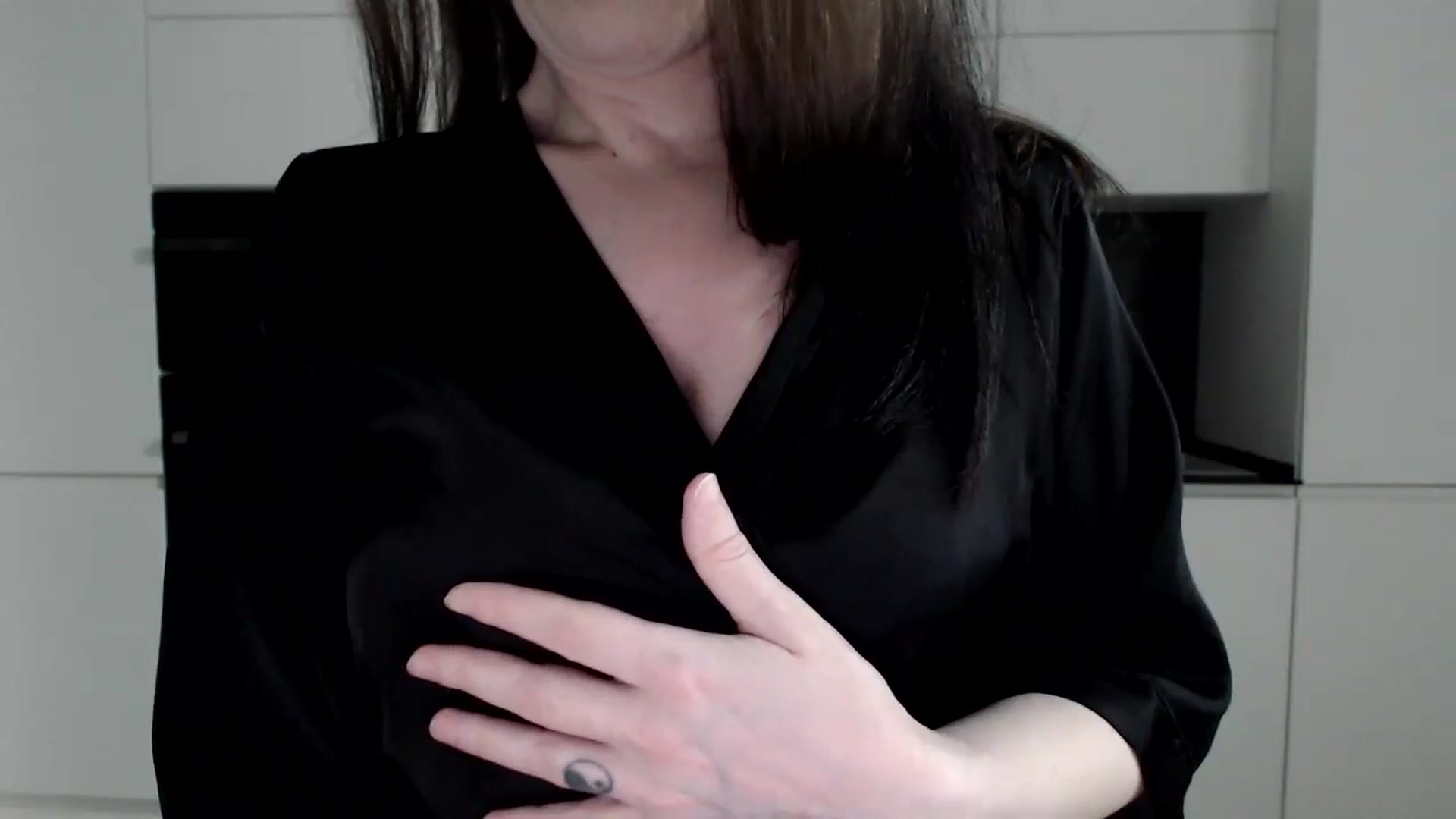 Gallery image thumbnail from Alexys23's myfreecams stream on, 10/20/2024, 03:11 image 5 of 20