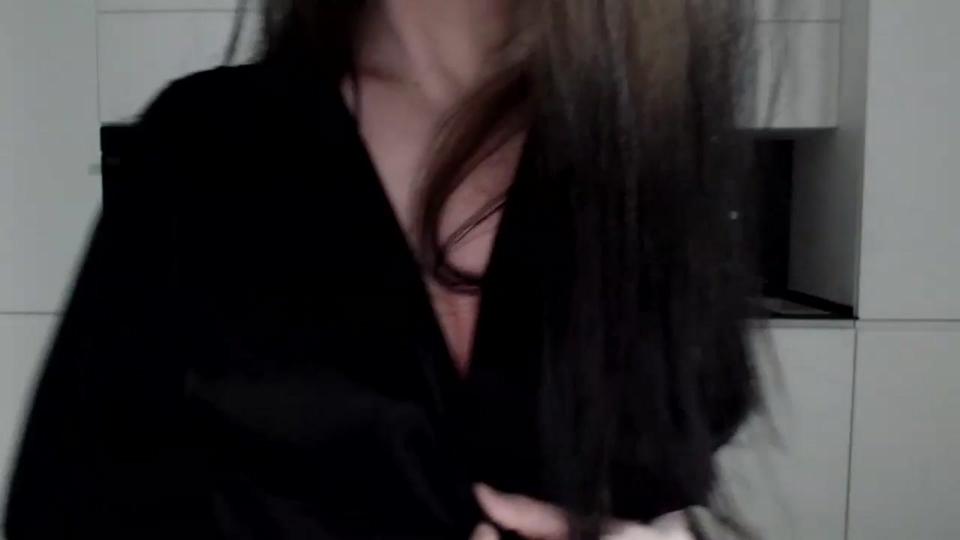 Gallery image thumbnail from Alexys23's myfreecams stream on, 10/20/2024, 03:11 image 1 of 20