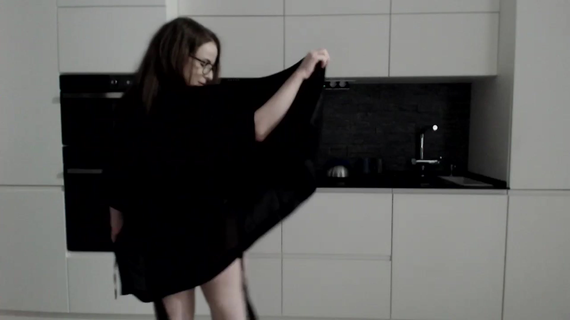 Gallery image thumbnail from Alexys23's myfreecams stream on, 10/20/2024, 03:11 image 8 of 20