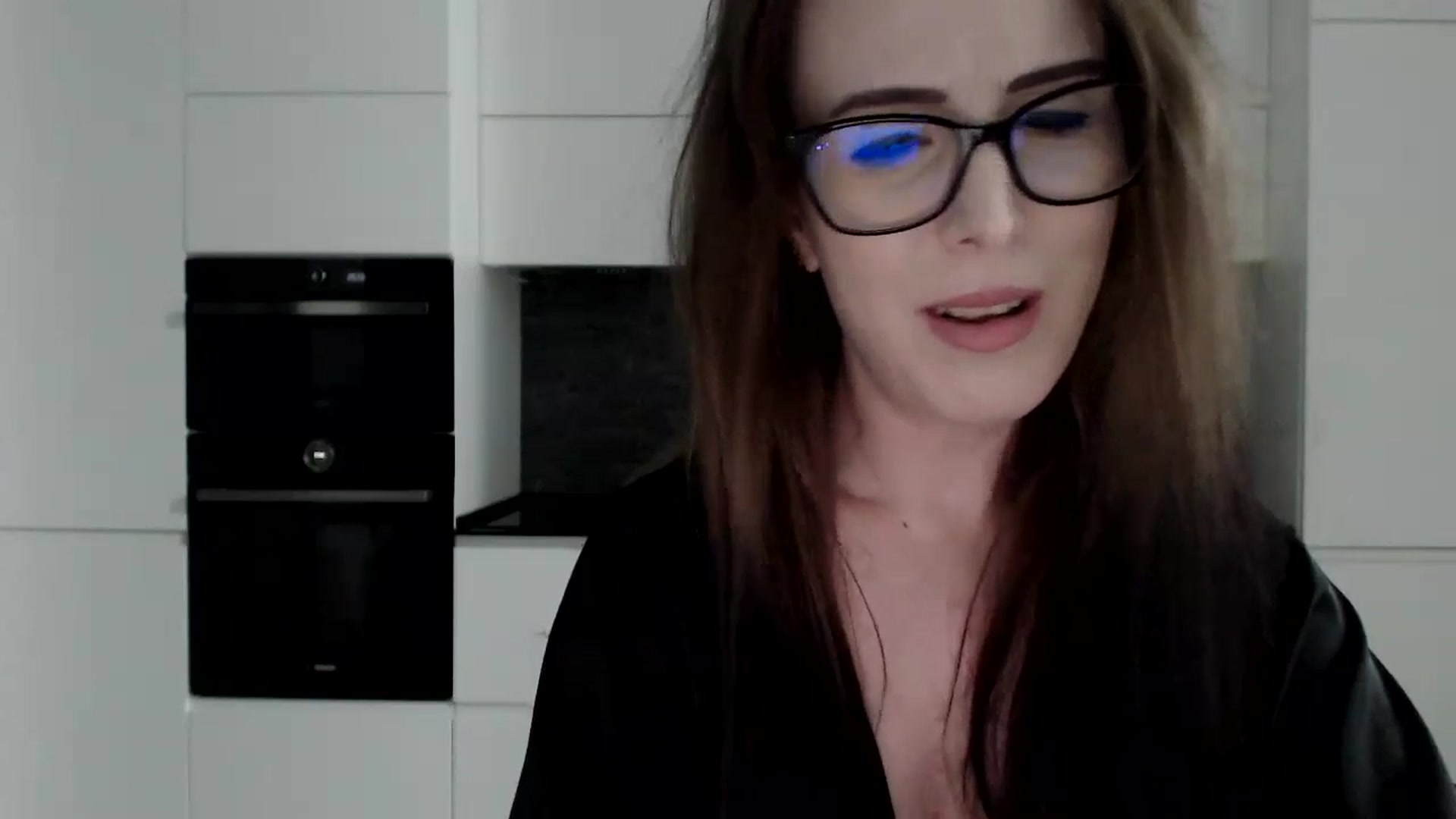 Gallery image thumbnail from Alexys23's myfreecams stream on, 10/20/2024, 05:21 image 6 of 20