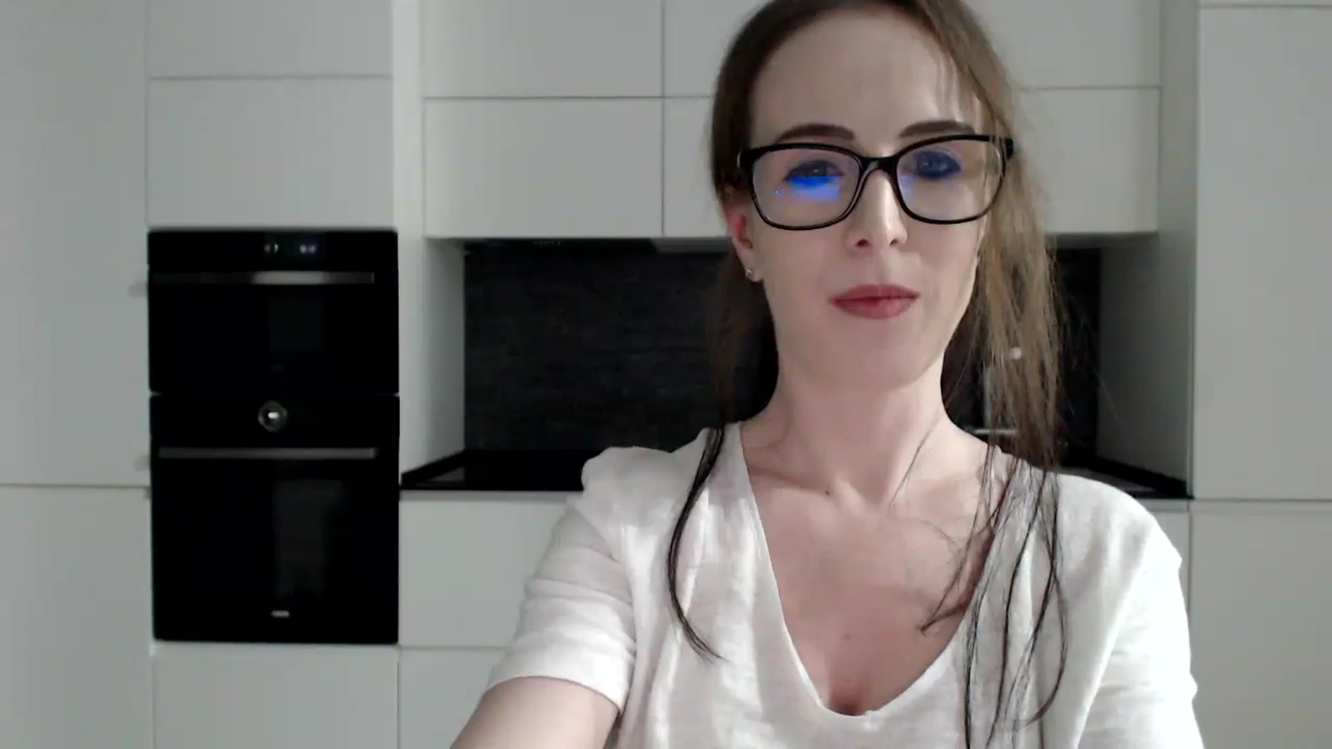 Gallery image thumbnail from Alexys23's myfreecams stream on, 10/28/2024, 03:51 image 10 of 20