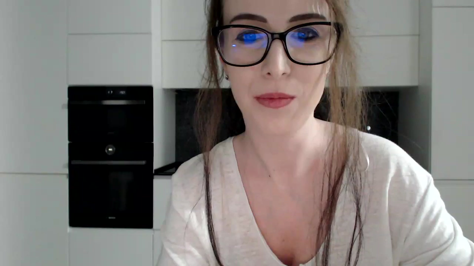 Gallery image thumbnail from Alexys23's myfreecams stream on, 10/28/2024, 03:51 image 8 of 20