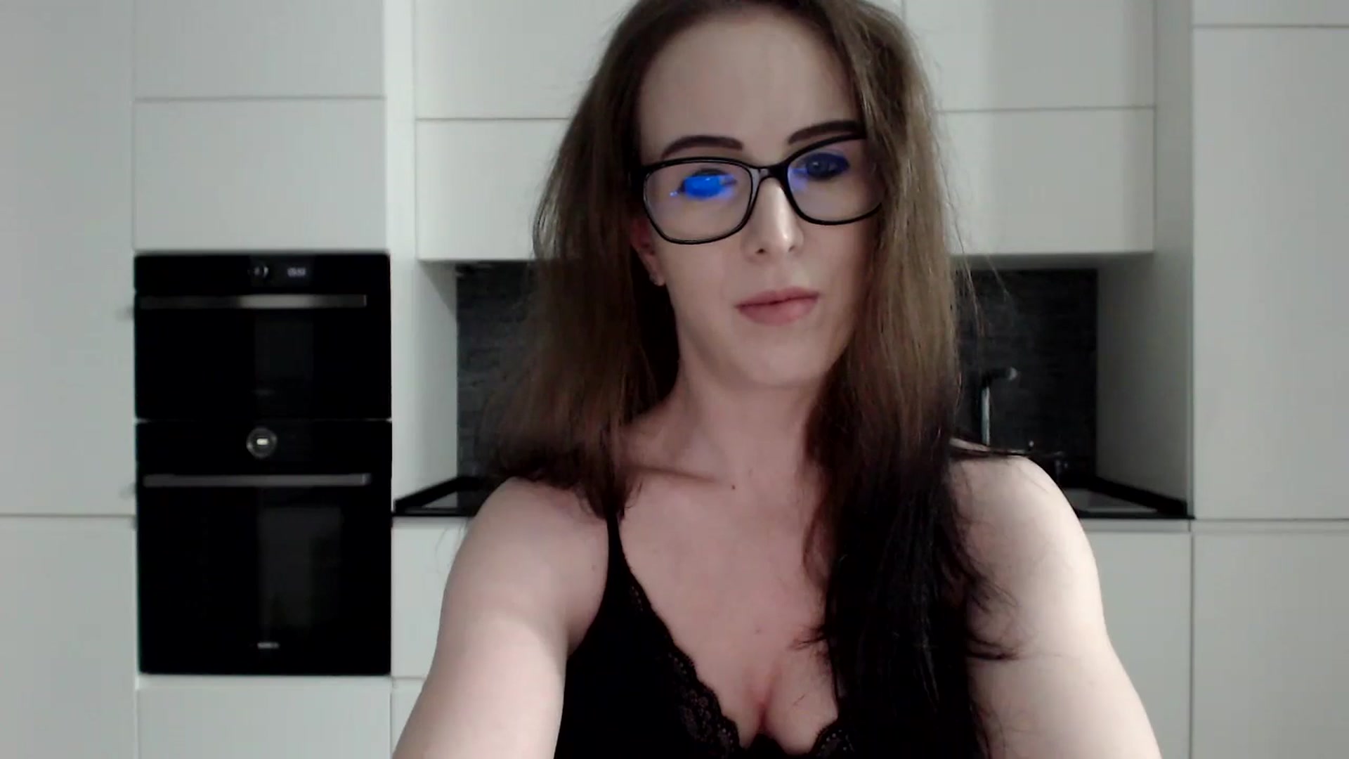 Gallery image thumbnail from Alexys23's myfreecams stream on, 11/17/2024, 04:47 image 3 of 20