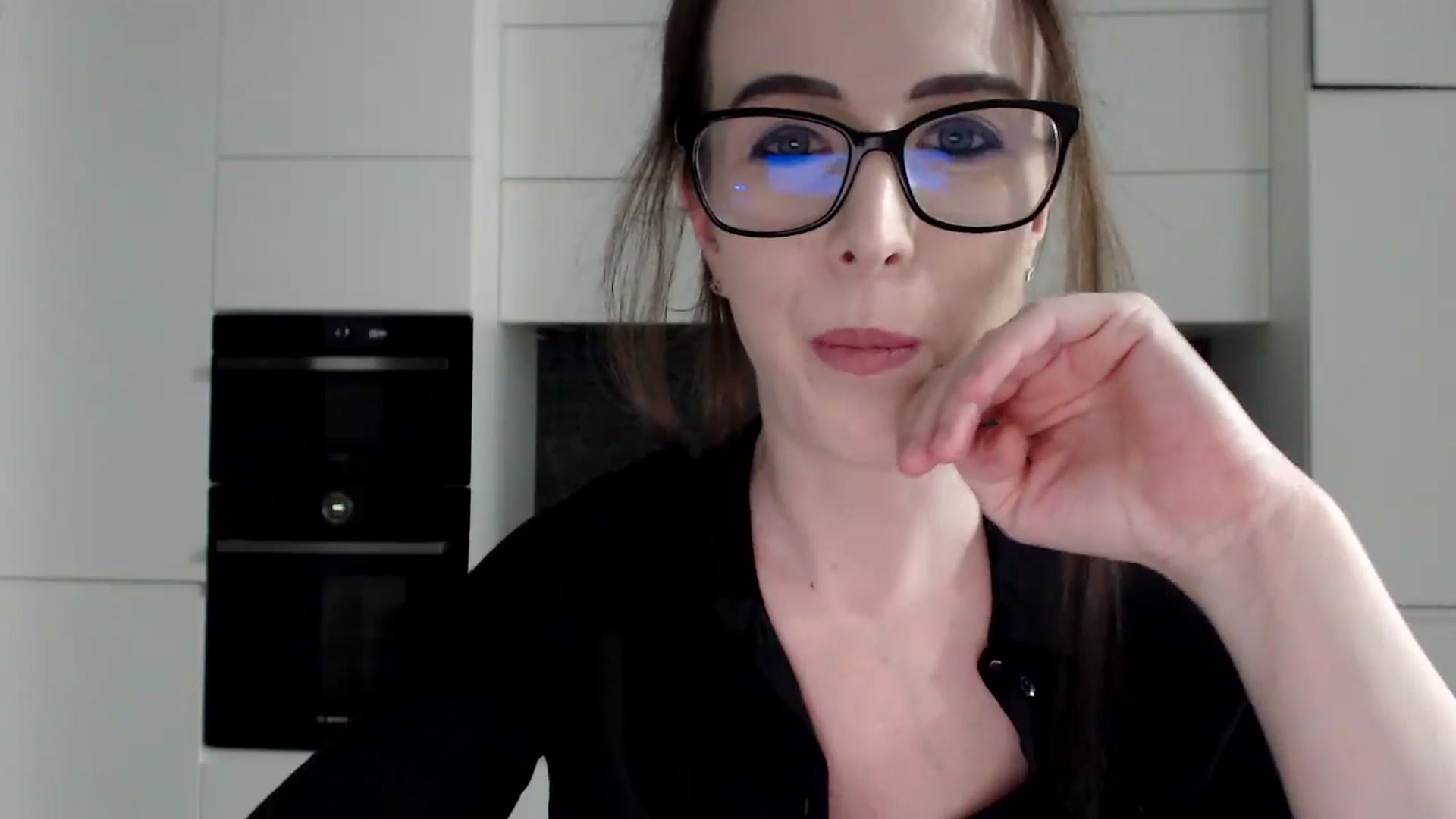 Gallery image thumbnail from Alexys23's myfreecams stream on, 11/25/2024, 02:03 image 14 of 20