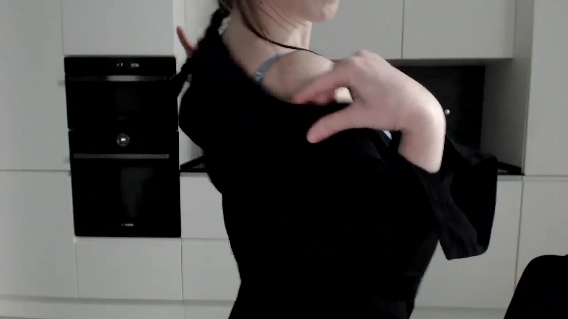 Gallery image thumbnail from Alexys23's myfreecams stream on, 11/25/2024, 04:08 image 15 of 20