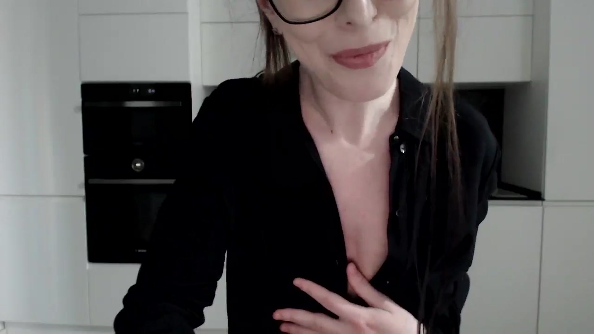 Gallery image thumbnail from Alexys23's myfreecams stream on, 11/25/2024, 06:55 image 8 of 20