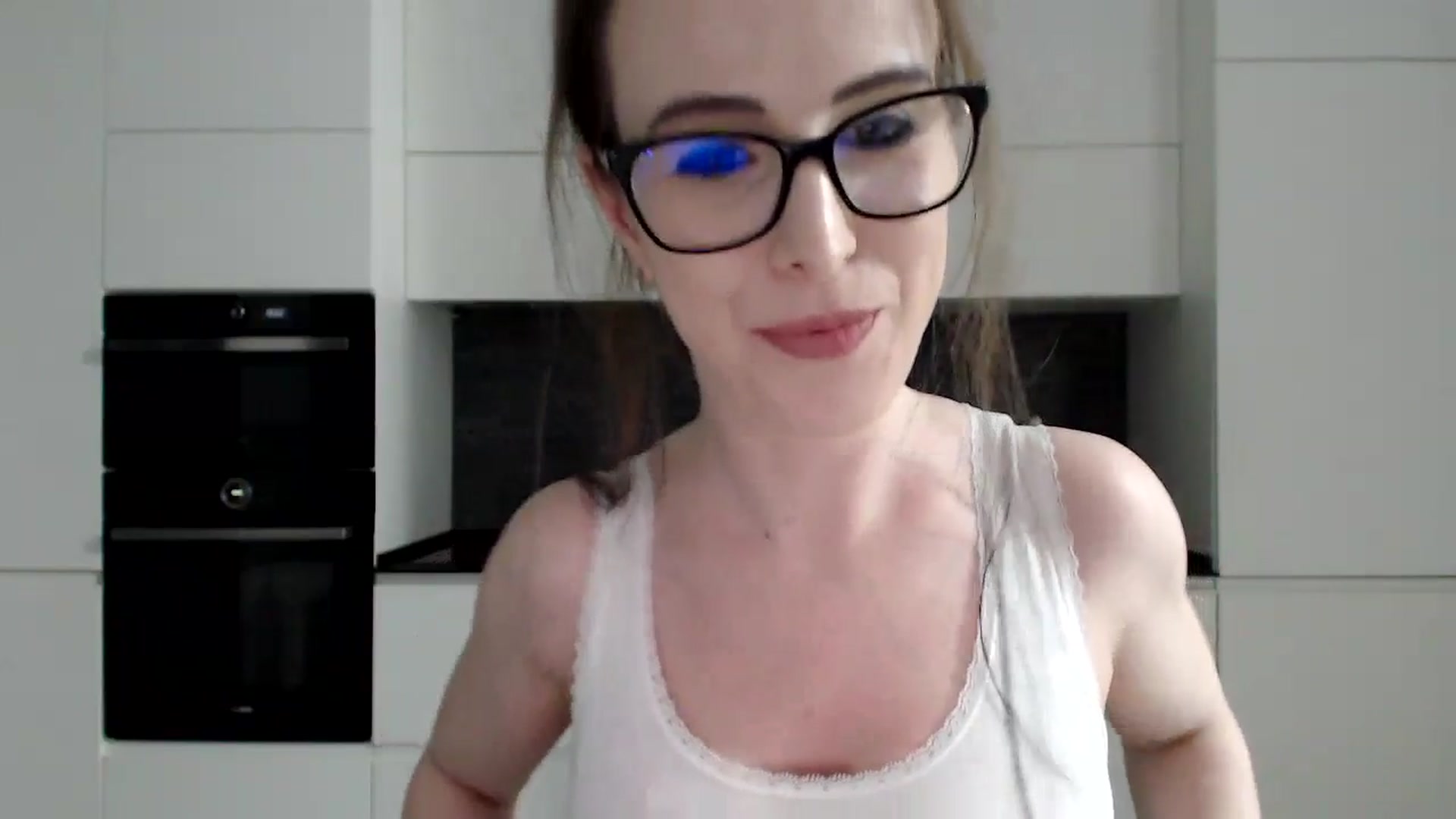 Gallery image thumbnail from Alexys23's myfreecams stream on, 12/16/2024, 02:25 image 7 of 20