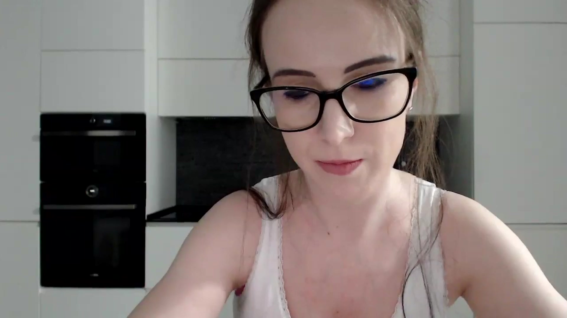Gallery image thumbnail from Alexys23's myfreecams stream on, 12/16/2024, 02:25 image 6 of 20