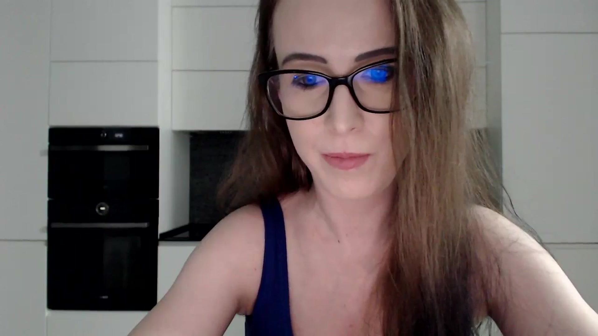 Gallery image thumbnail from Alexys23's myfreecams stream on, 01/06/2025, 02:20 image 3 of 20