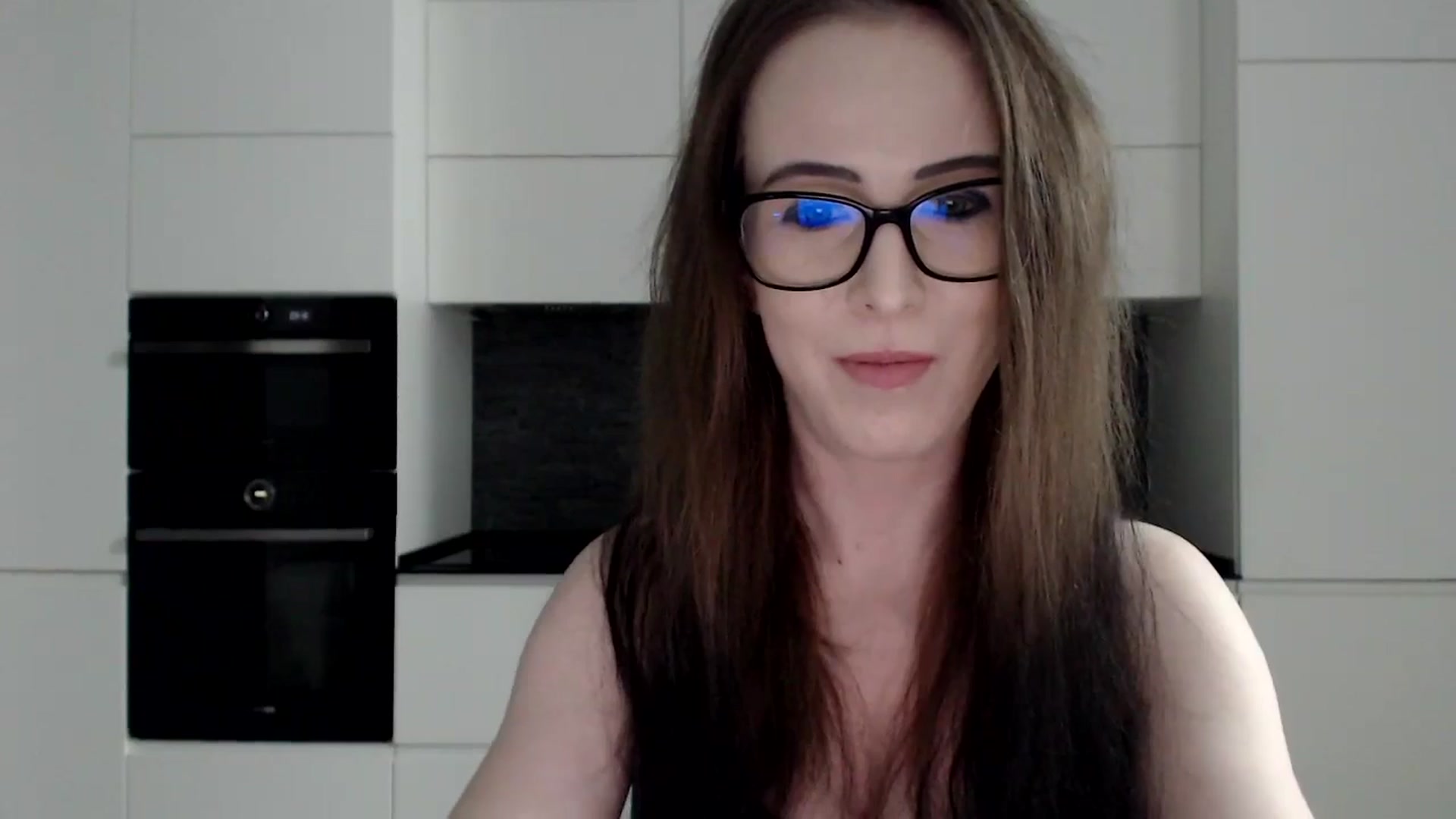 Gallery image thumbnail from Alexys23's myfreecams stream on, 01/06/2025, 02:20 image 9 of 20