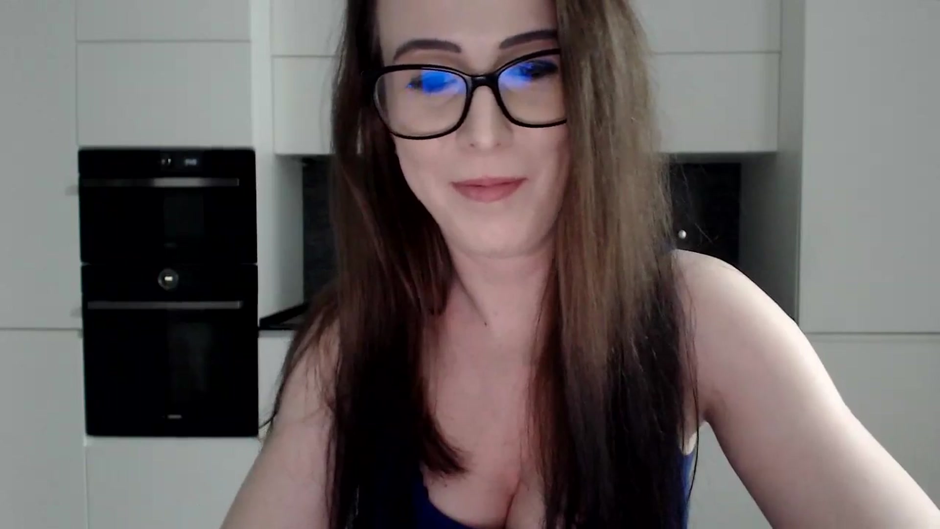 Gallery image thumbnail from Alexys23's myfreecams stream on, 01/06/2025, 03:03 image 20 of 20