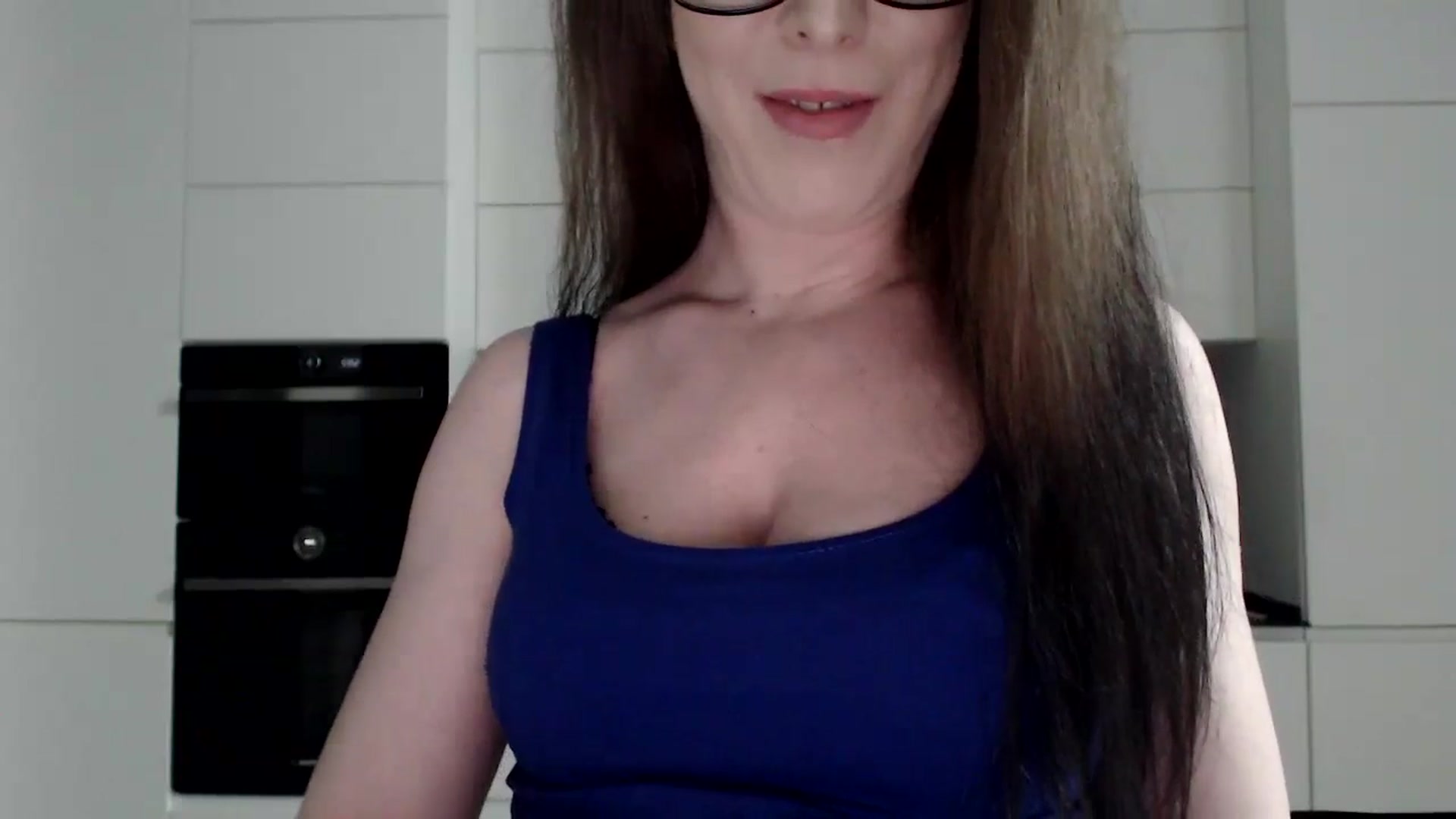 Gallery image thumbnail from Alexys23's myfreecams stream on, 01/06/2025, 03:03 image 4 of 20