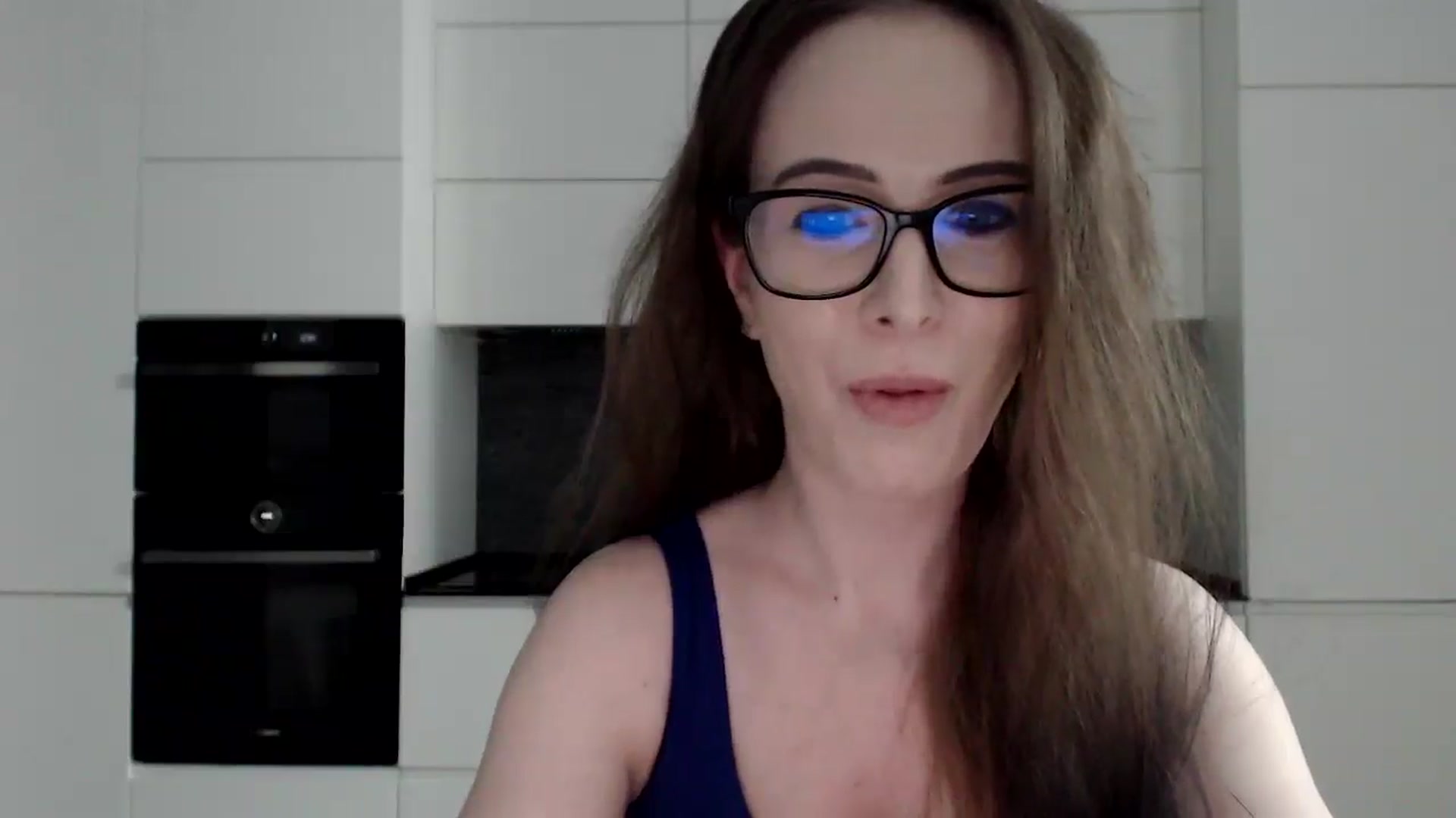 Gallery image thumbnail from Alexys23's myfreecams stream on, 03/09/2025, 01:53 image 15 of 20