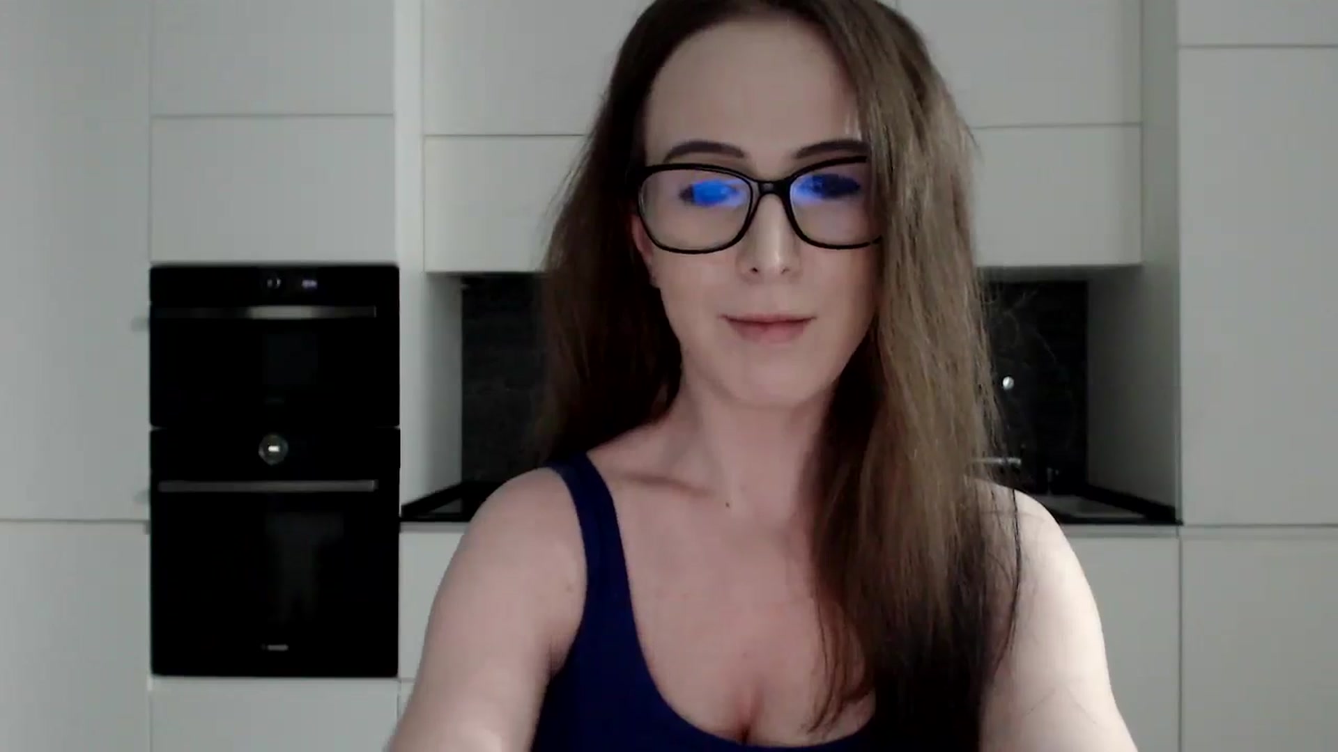 Gallery image thumbnail from Alexys23's myfreecams stream on, 03/09/2025, 05:09 image 6 of 20