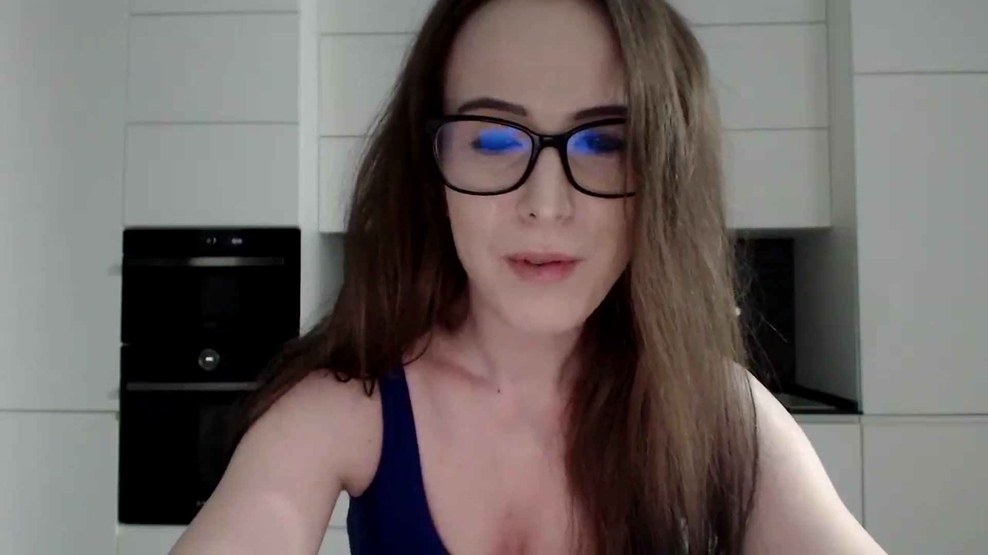 Gallery image thumbnail from Alexys23's myfreecams stream on, 03/09/2025, 05:09 image 12 of 20
