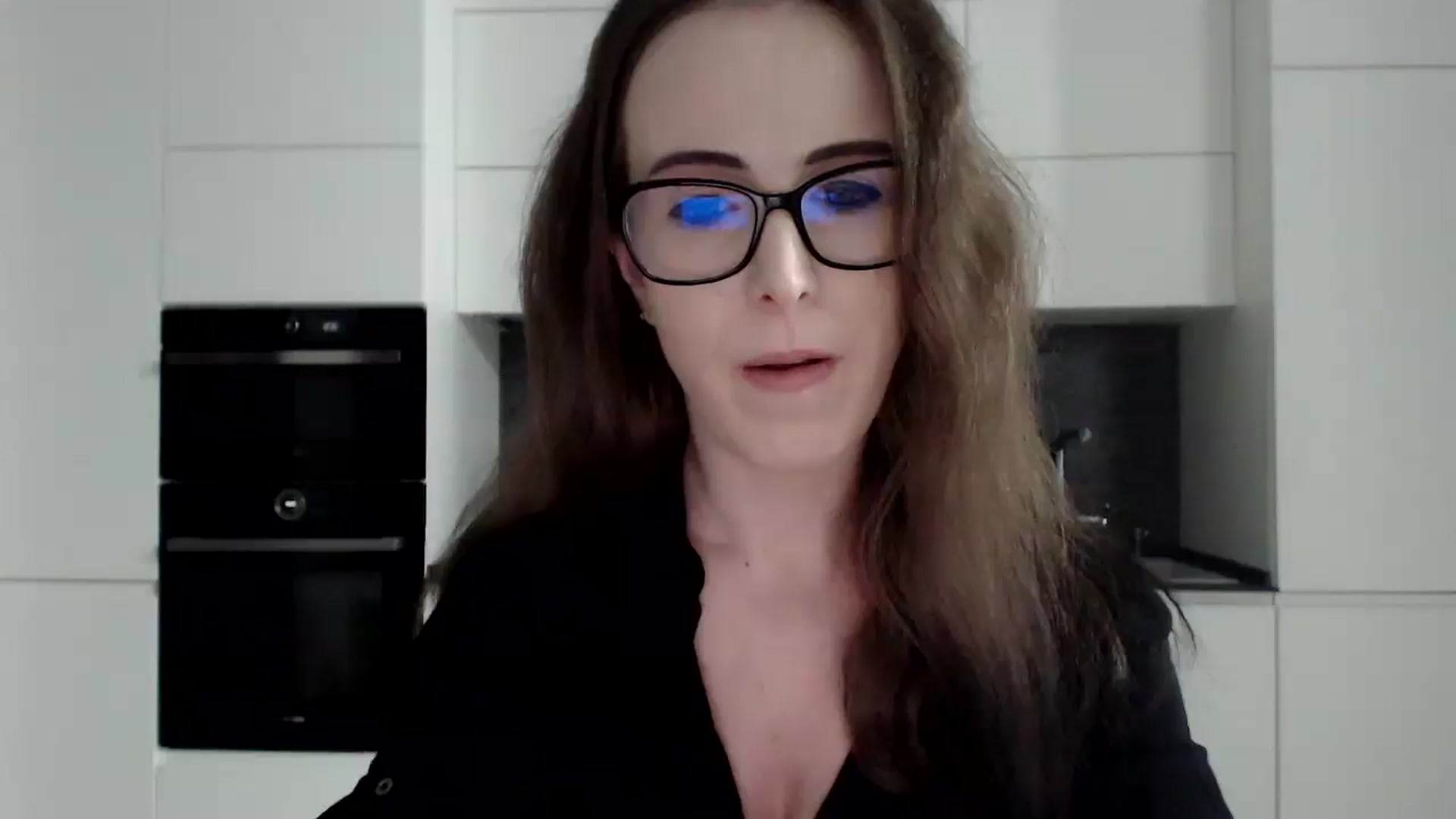 Gallery image thumbnail from Alexys23's myfreecams stream on, 03/30/2025, 01:58 image 14 of 20