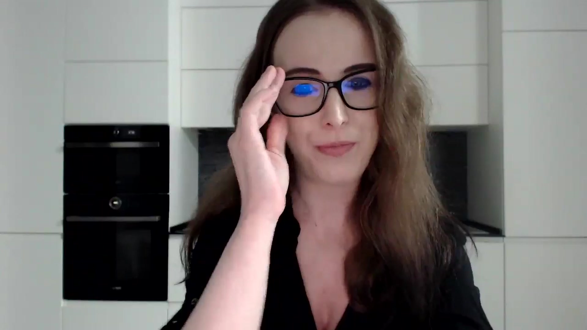 Gallery image thumbnail from Alexys23's myfreecams stream on, 03/30/2025, 01:58 image 17 of 20