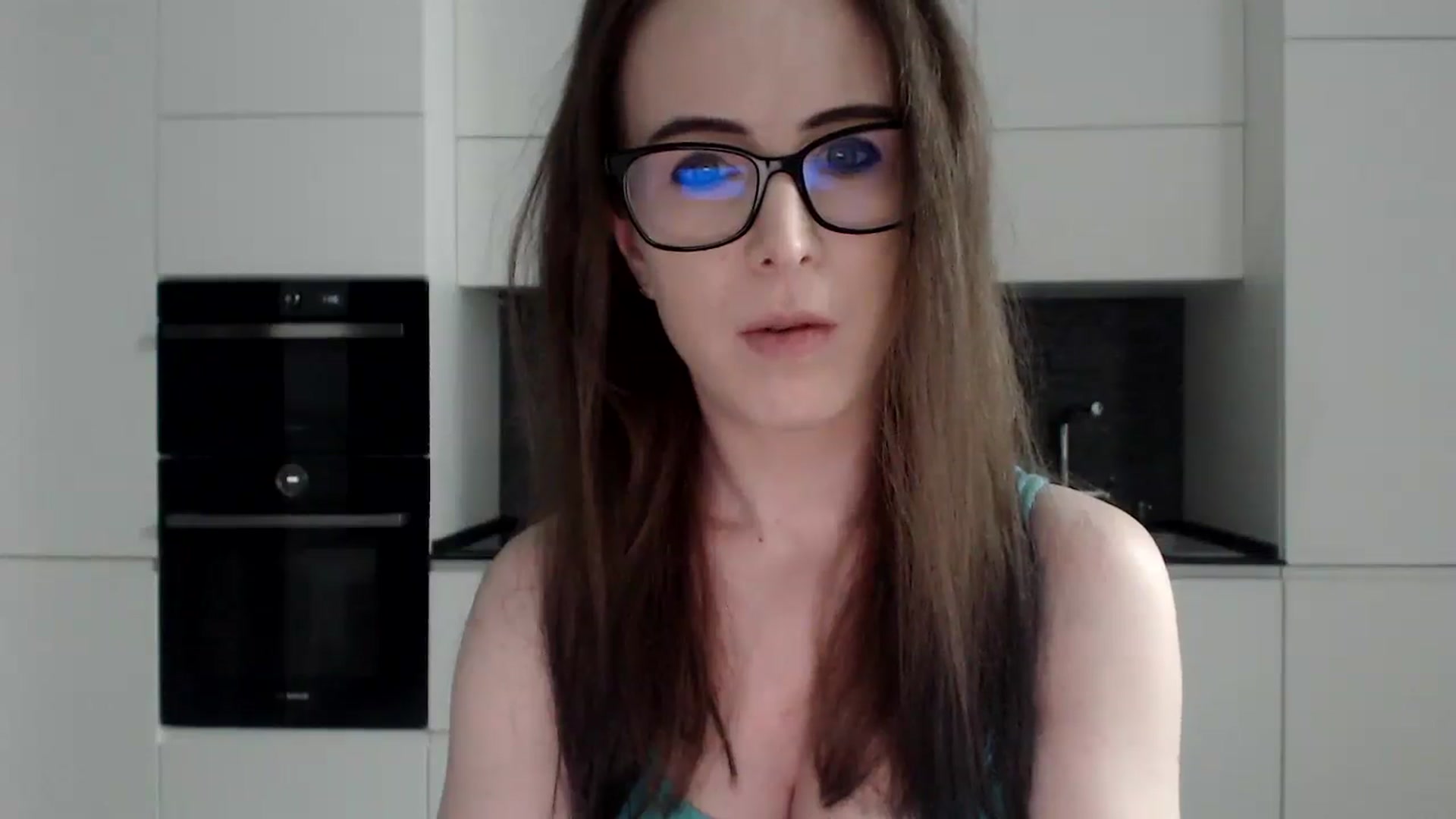 Gallery image thumbnail from Alexys23's myfreecams stream on, 04/13/2025, 01:02 image 17 of 20