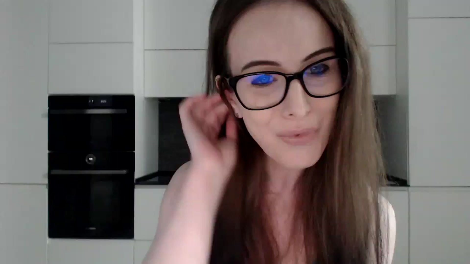 Gallery image thumbnail from Alexys23's myfreecams stream on, 04/13/2025, 03:42 image 6 of 20