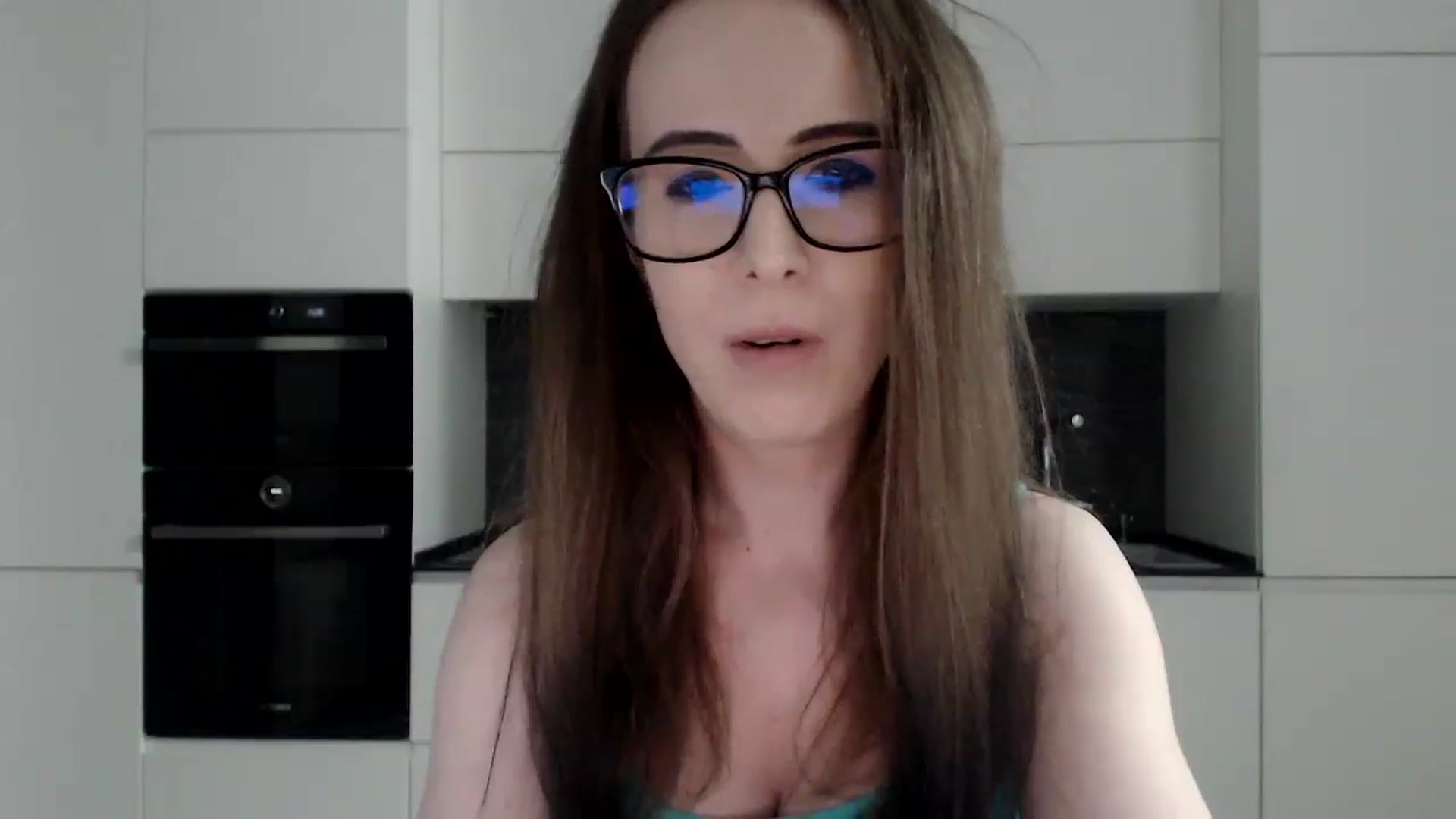 Gallery image thumbnail from Alexys23's myfreecams stream on, 04/13/2025, 03:42 image 19 of 20