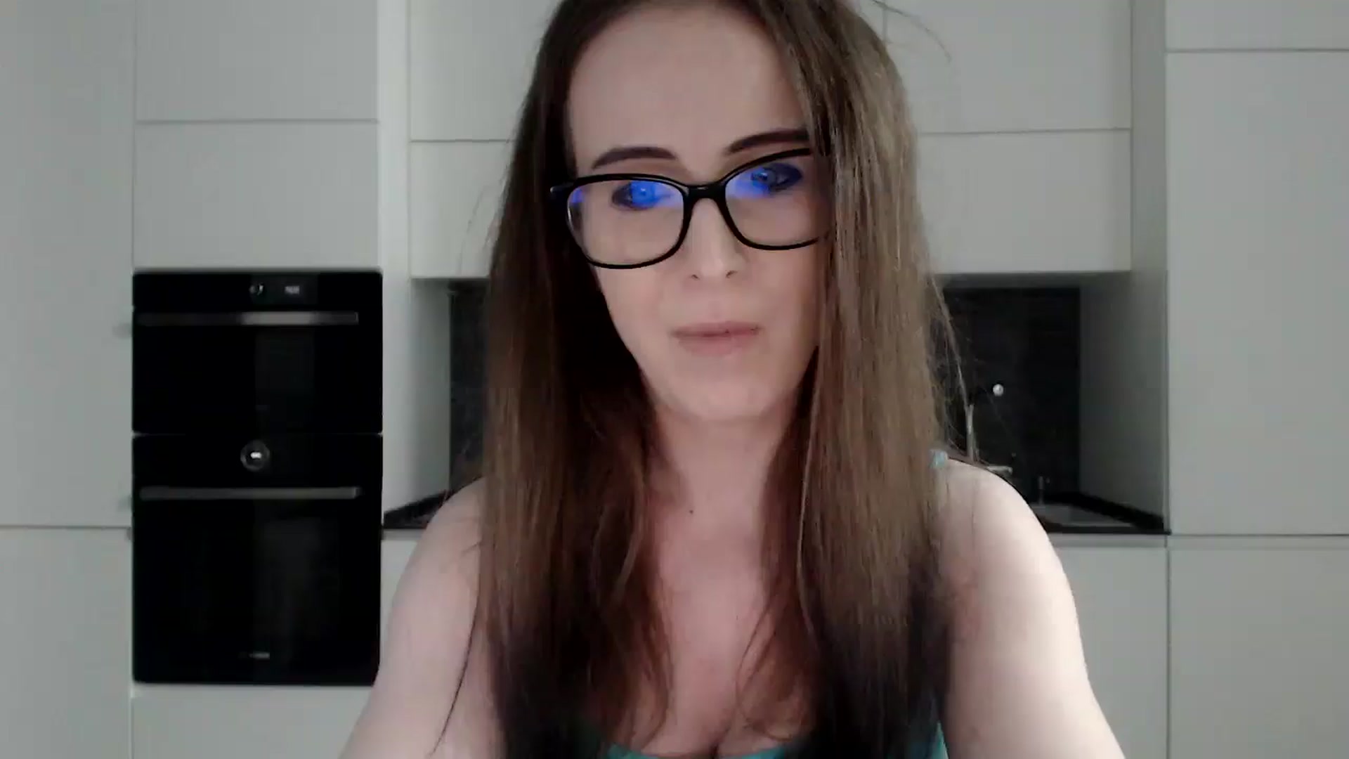 Gallery image thumbnail from Alexys23's myfreecams stream on, 04/13/2025, 03:42 image 18 of 20