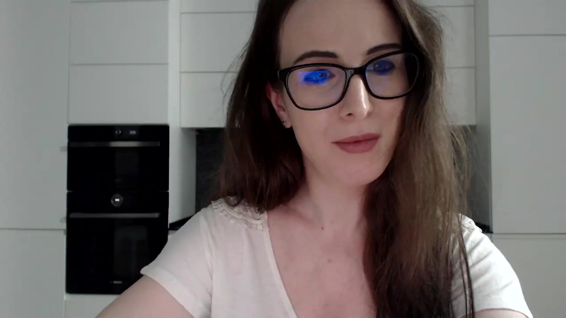 Gallery image thumbnail from Alexys23's myfreecams stream on, 04/21/2025, 02:05 image 15 of 20