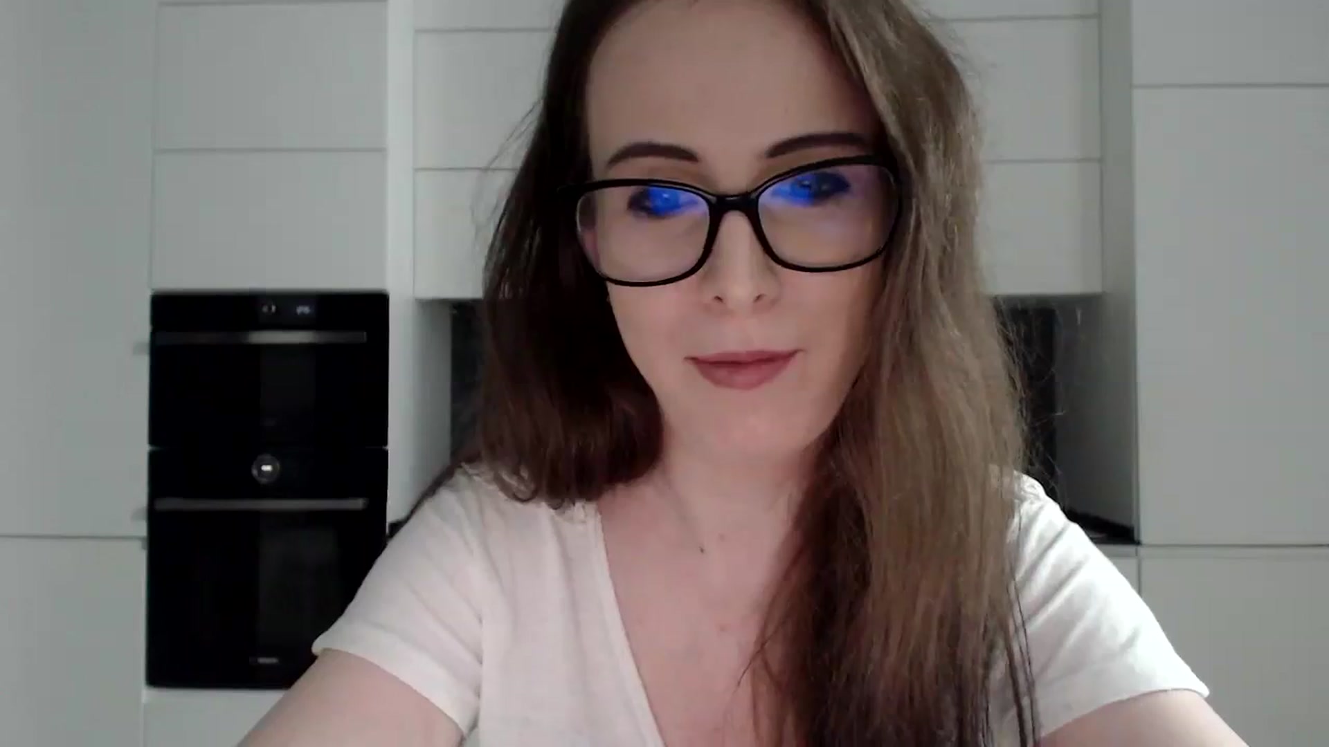 Gallery image thumbnail from Alexys23's myfreecams stream on, 04/21/2025, 02:05 image 20 of 20