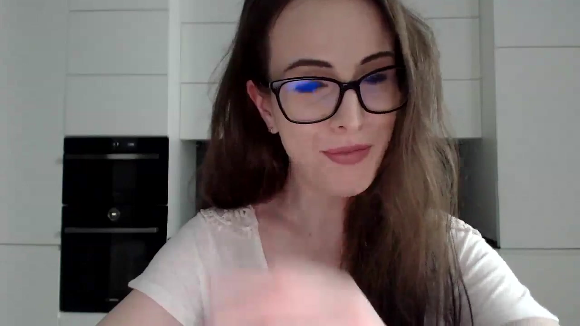 Gallery image thumbnail from Alexys23's myfreecams stream on, 04/21/2025, 02:05 image 3 of 20