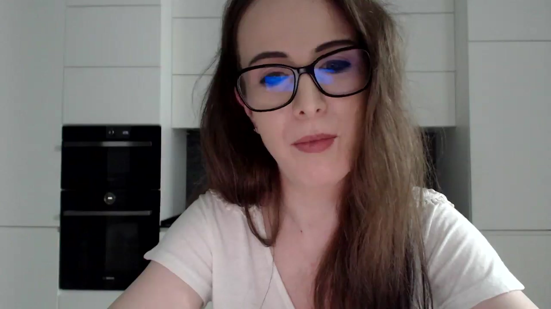 Gallery image thumbnail from Alexys23's myfreecams stream on, 04/21/2025, 02:05 image 12 of 20