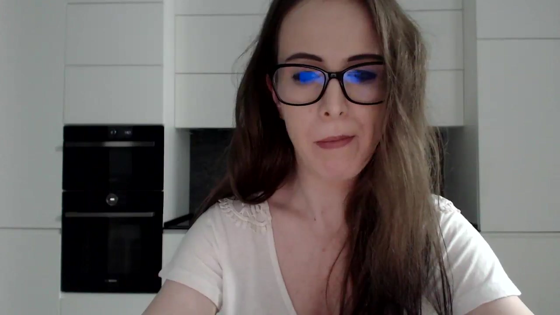 Gallery image thumbnail from Alexys23's myfreecams stream on, 04/21/2025, 02:05 image 6 of 20