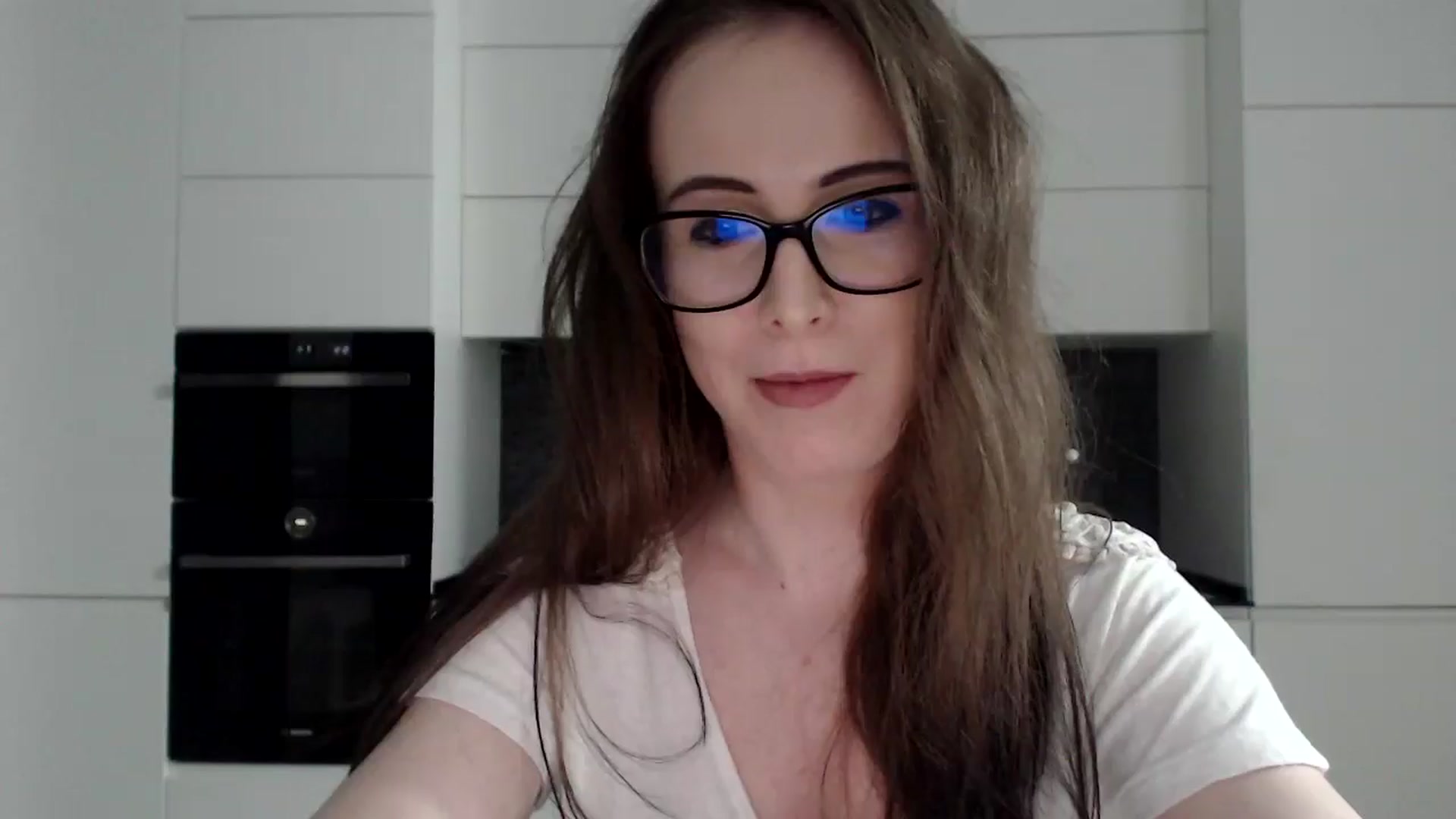 Gallery image thumbnail from Alexys23's myfreecams stream on, 04/21/2025, 02:05 image 9 of 20