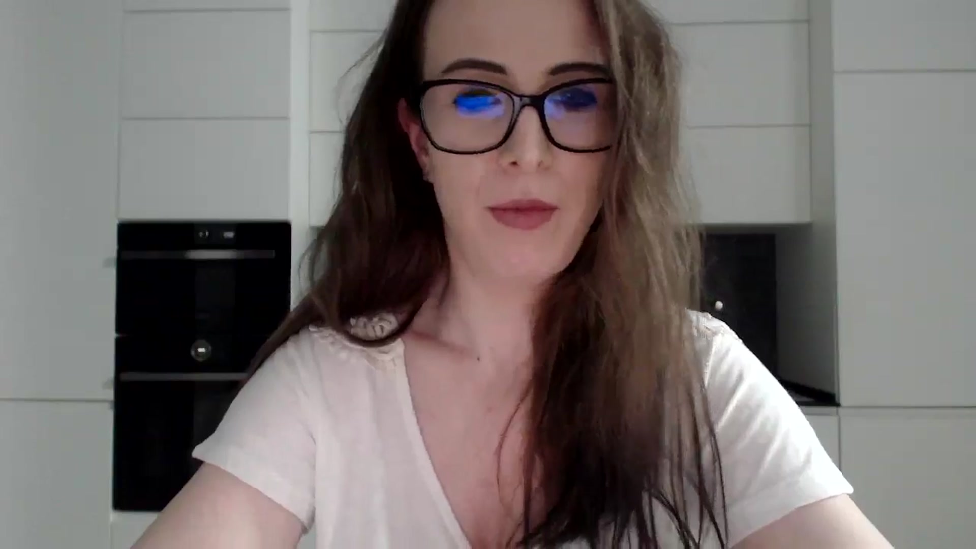 Gallery image thumbnail from Alexys23's myfreecams stream on, 04/21/2025, 02:05 image 7 of 20