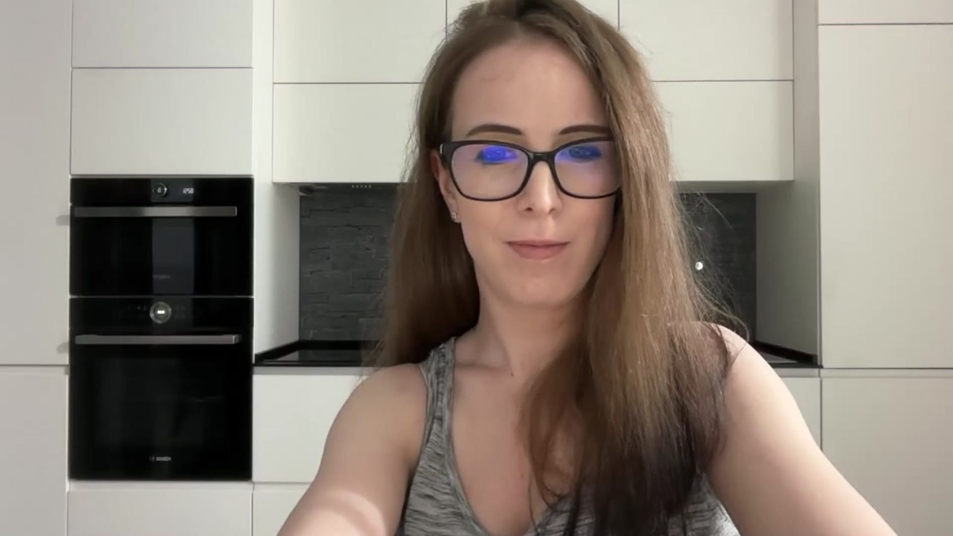 Gallery image thumbnail from Alexys23's myfreecams stream on, 05/19/2025, 03:14 image 11 of 20