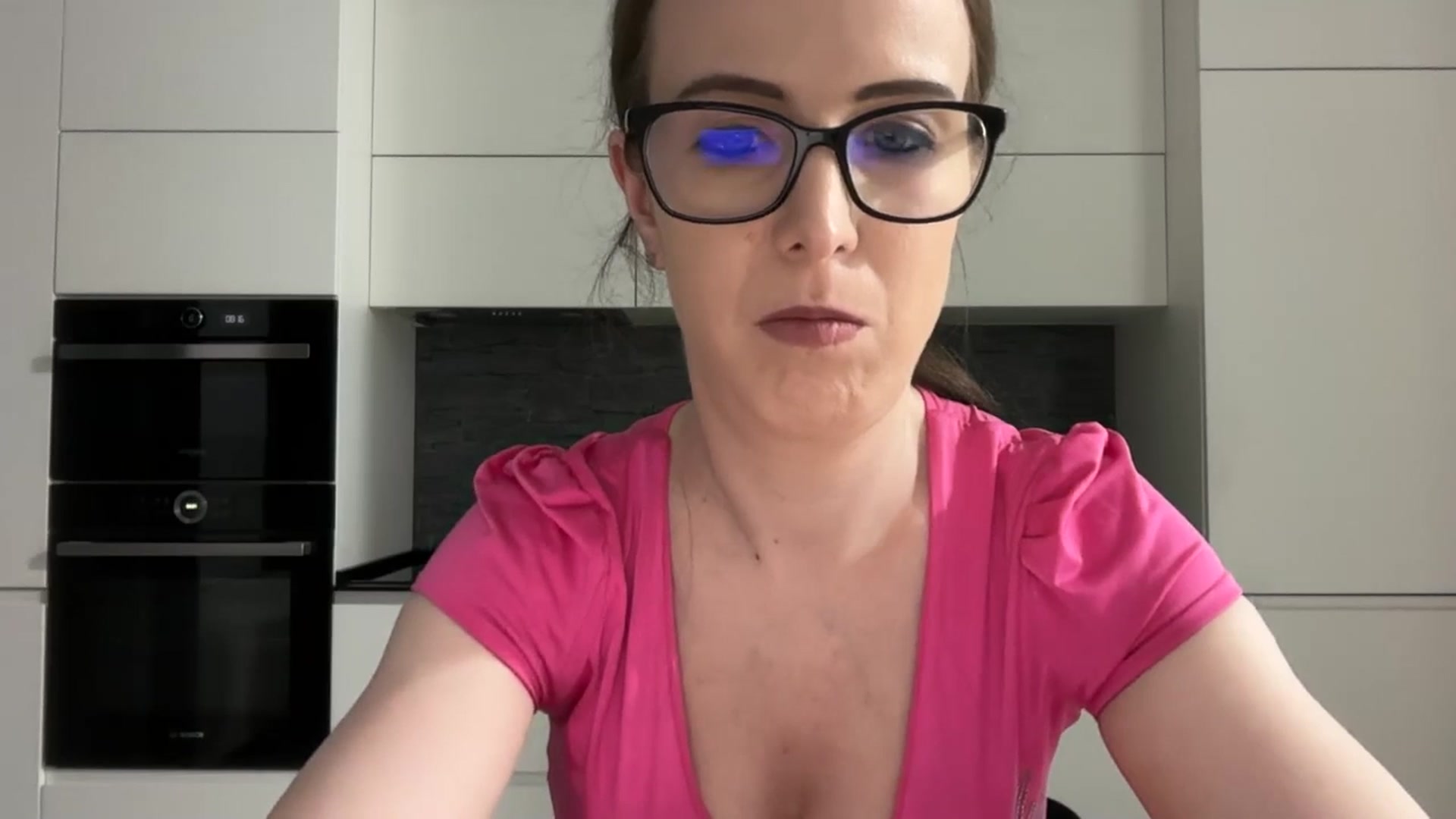 Gallery image thumbnail from Alexys23's myfreecams stream on, 06/08/2025, 01:08 image 17 of 20